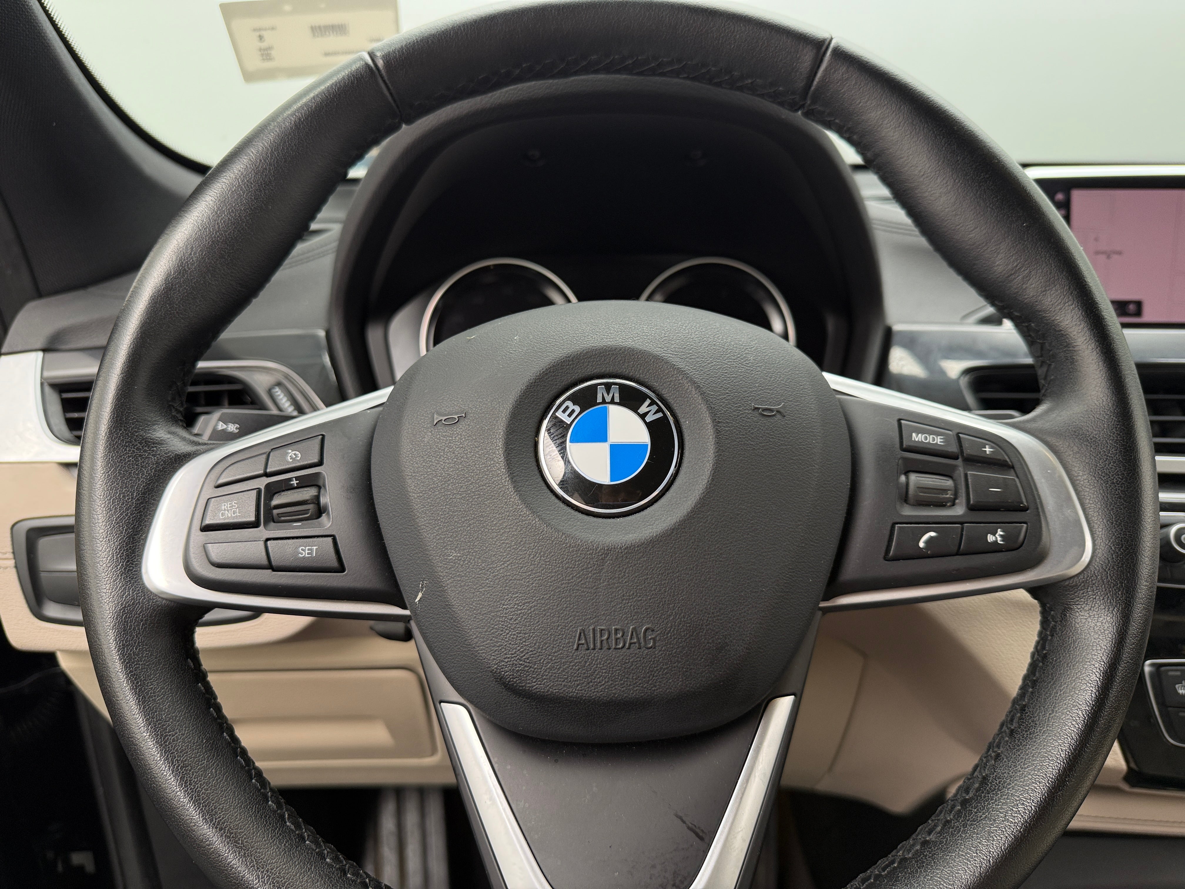 2022 BMW X1 xDrive28i 4
