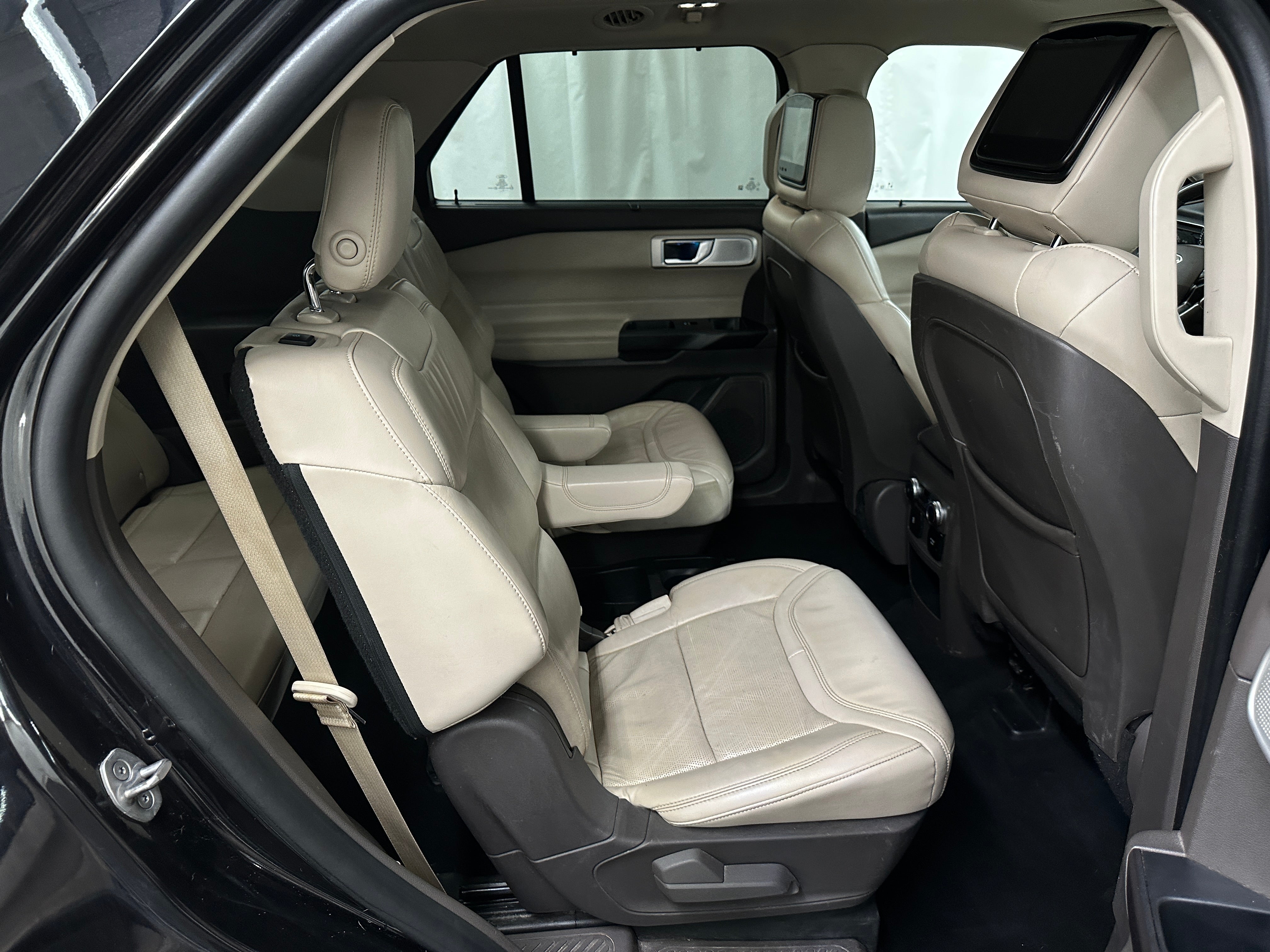 2020 Ford Explorer Platinum 5