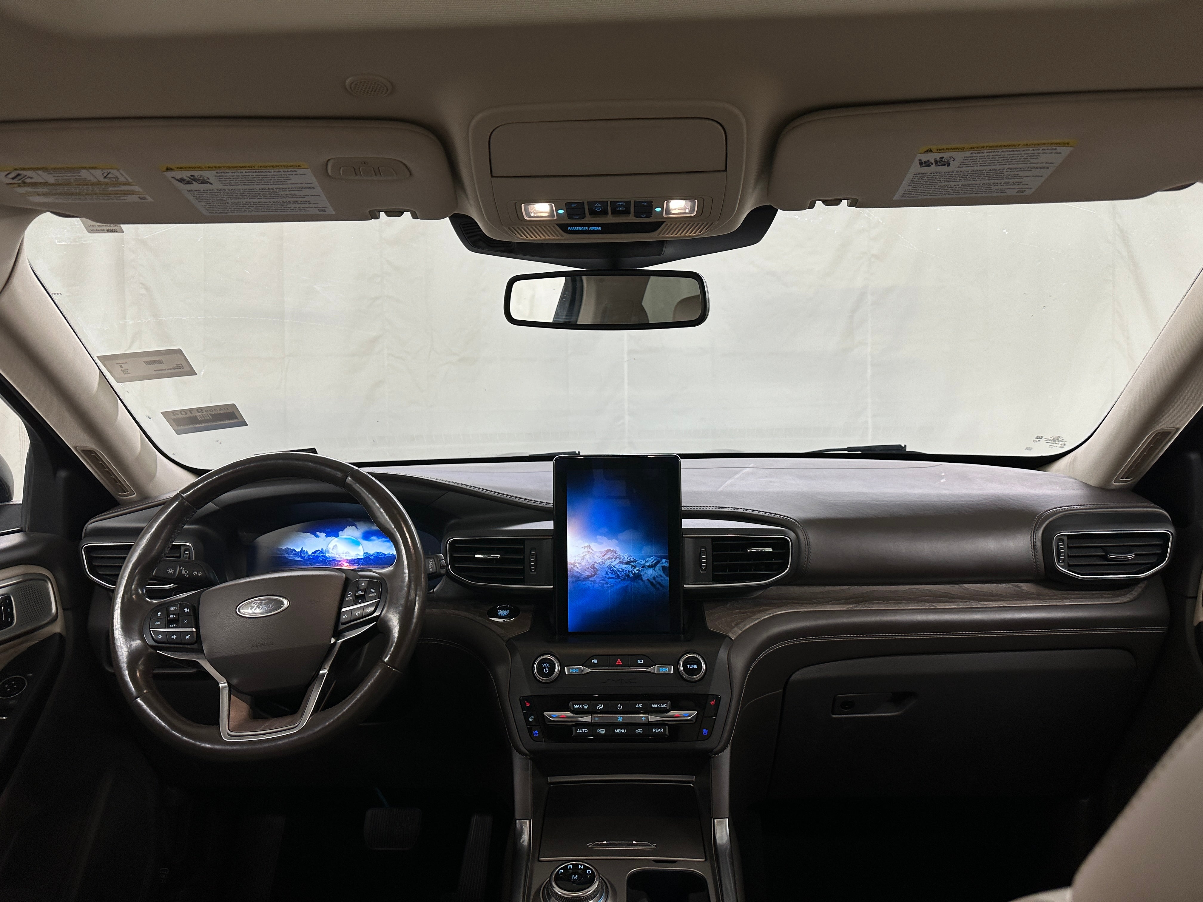 2020 Ford Explorer Platinum 2