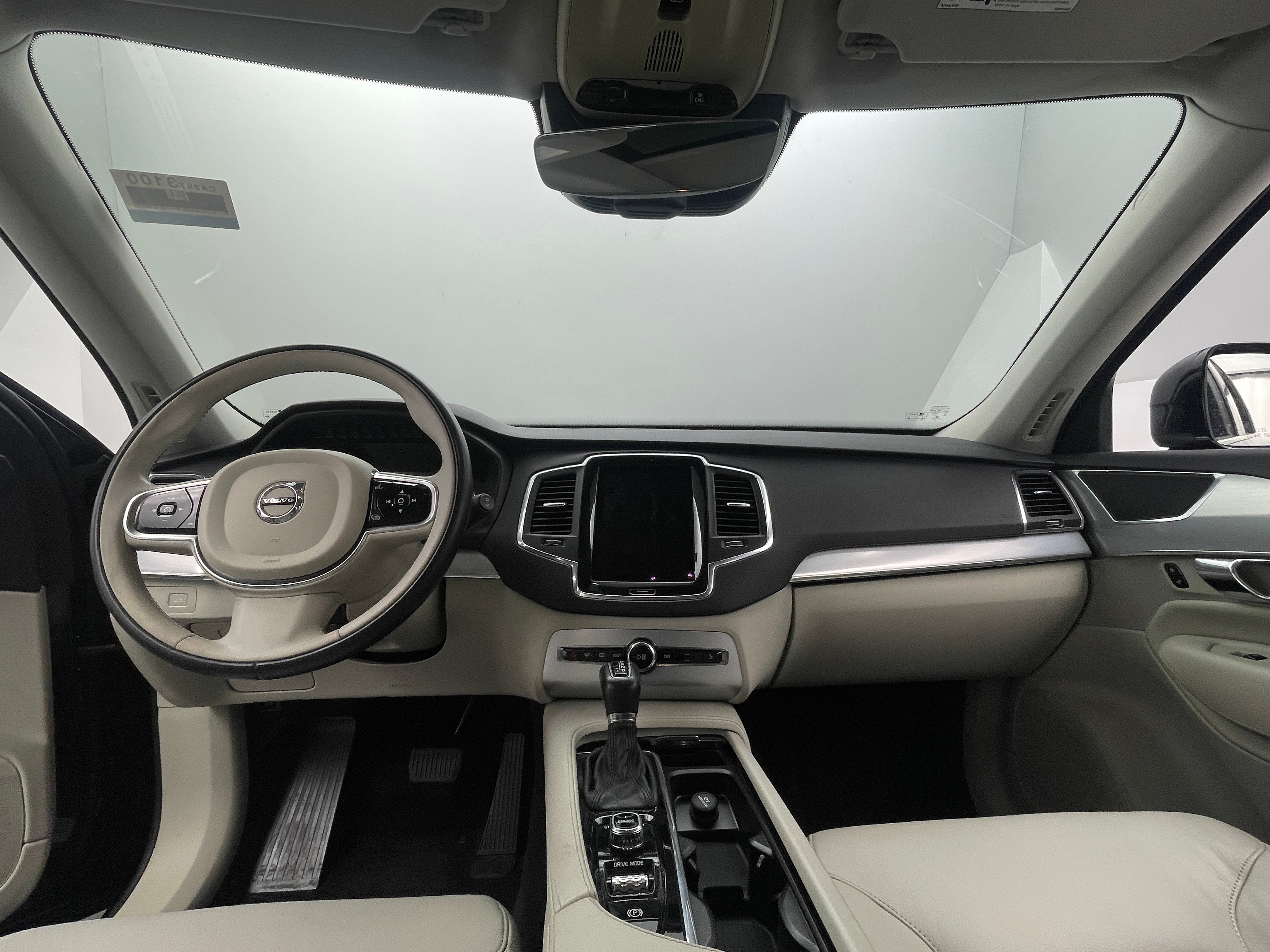 2017 Volvo XC90 T5 Momentum 2