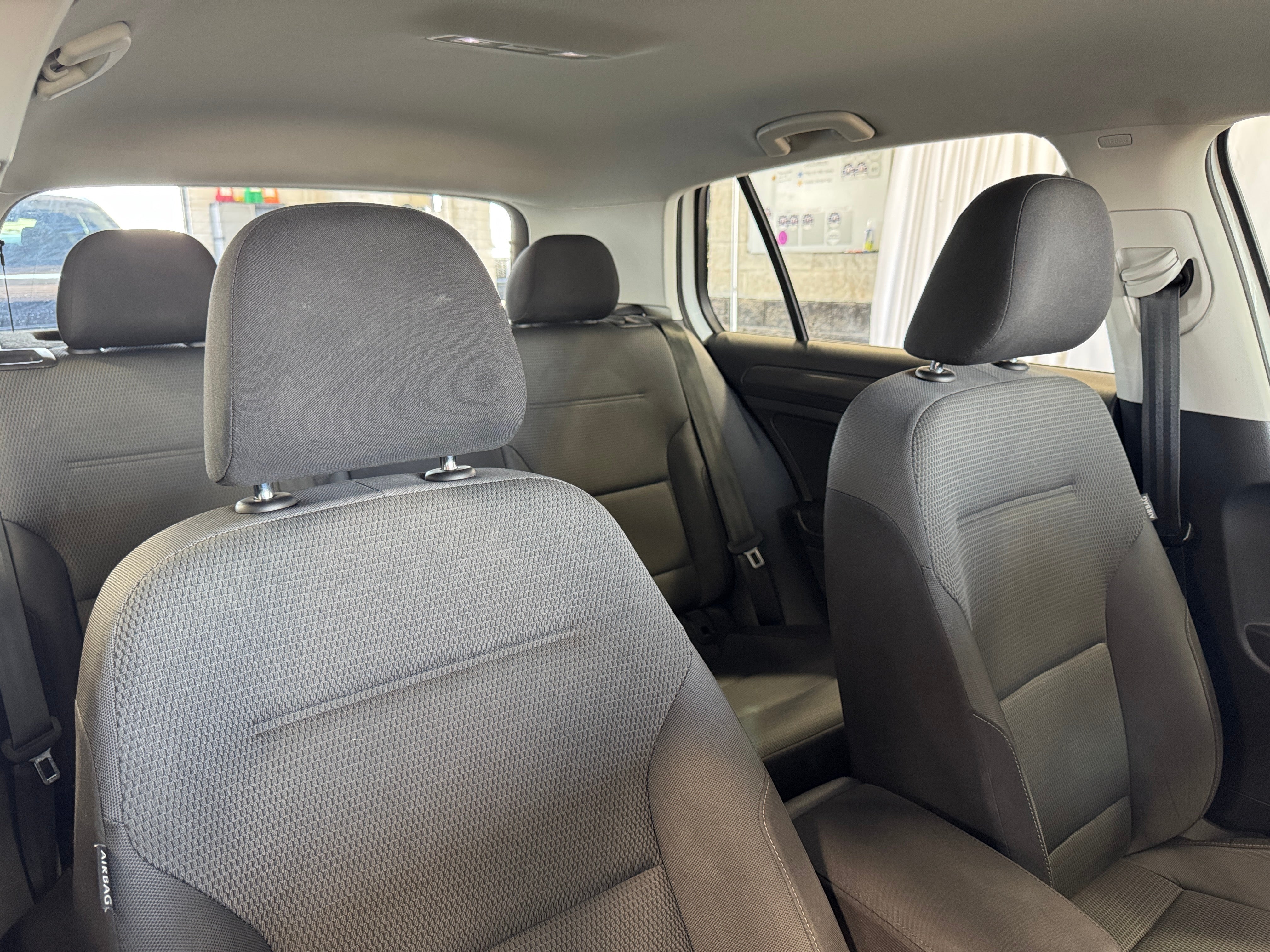 2019 Volkswagen e-Golf SE 2