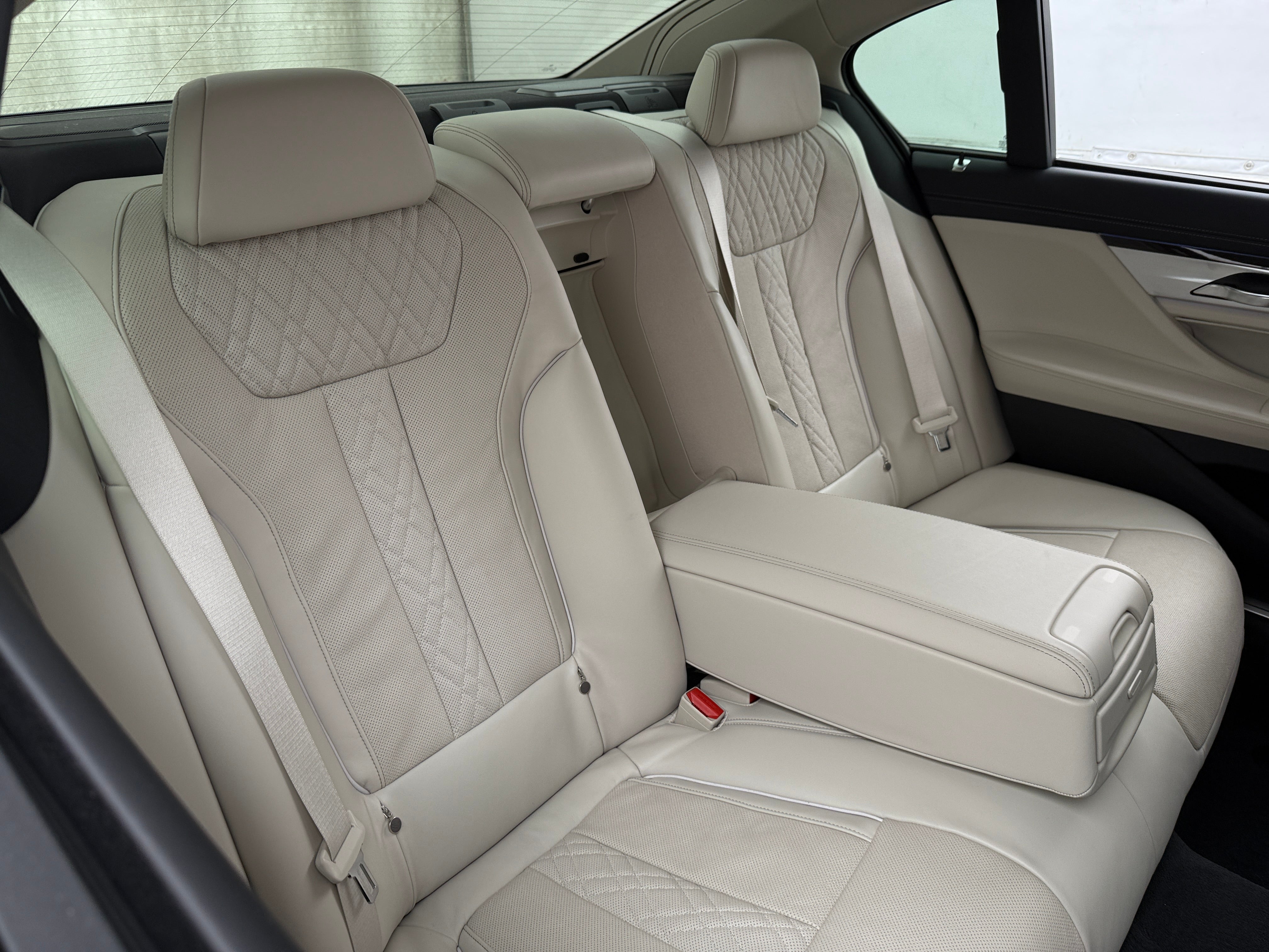 2016 BMW 7 Series 750i 5