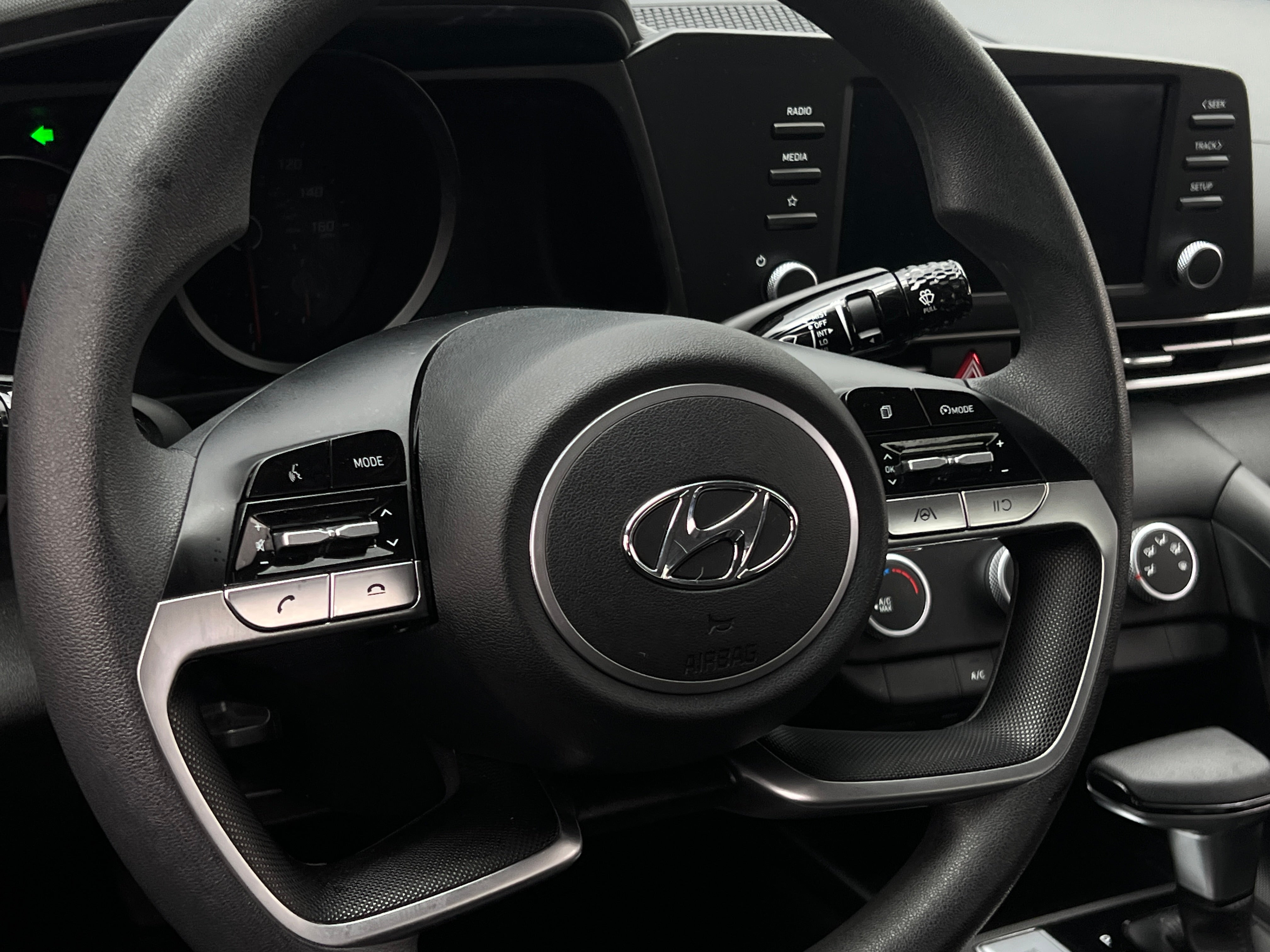 2023 Hyundai Elantra SE 5