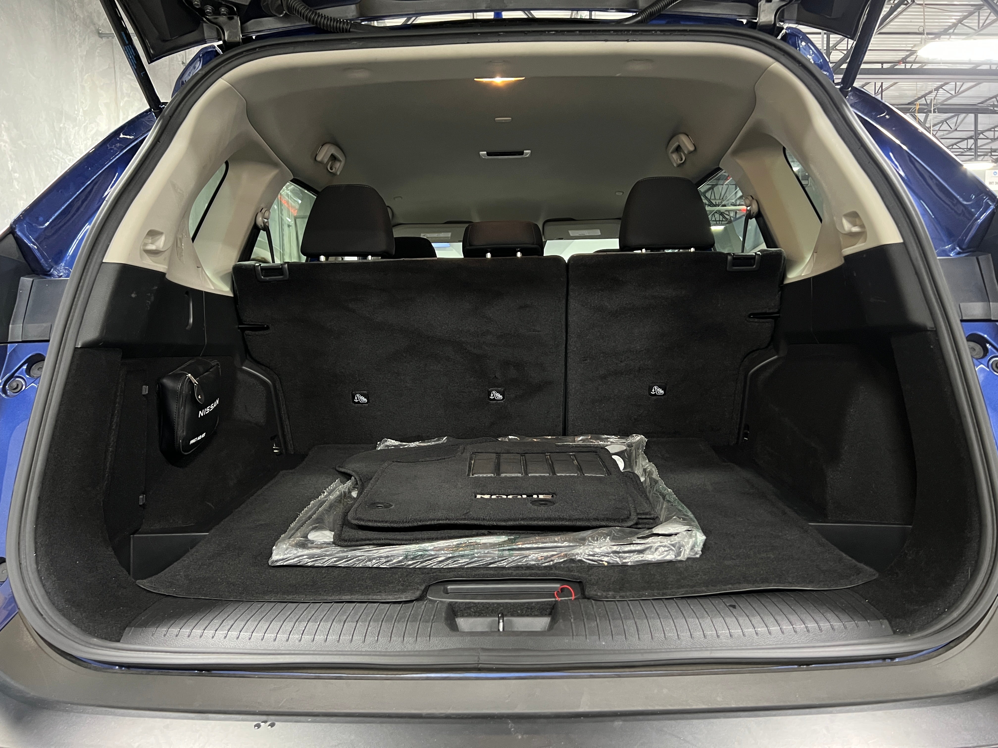 2023 Nissan Rogue SV 7