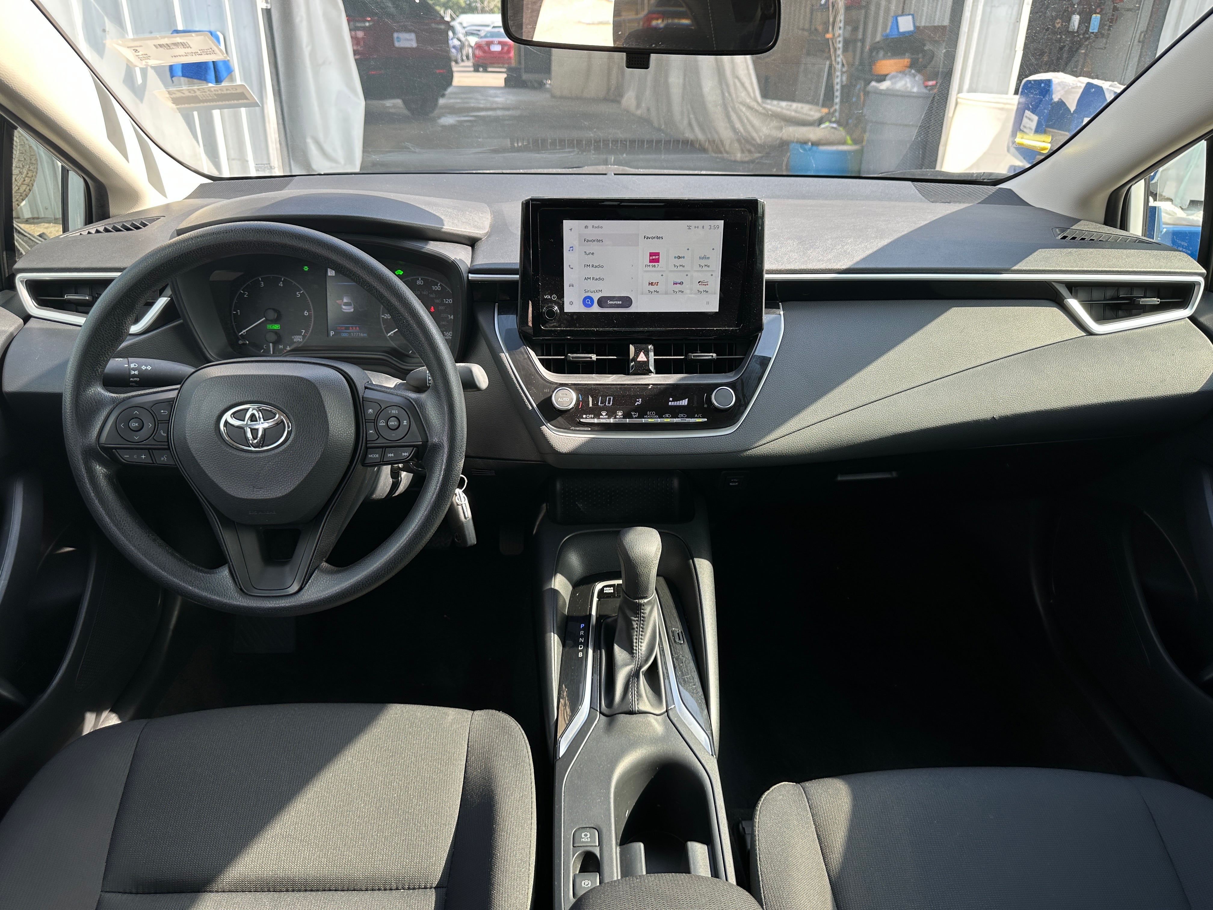 2023 Toyota Corolla LE 3