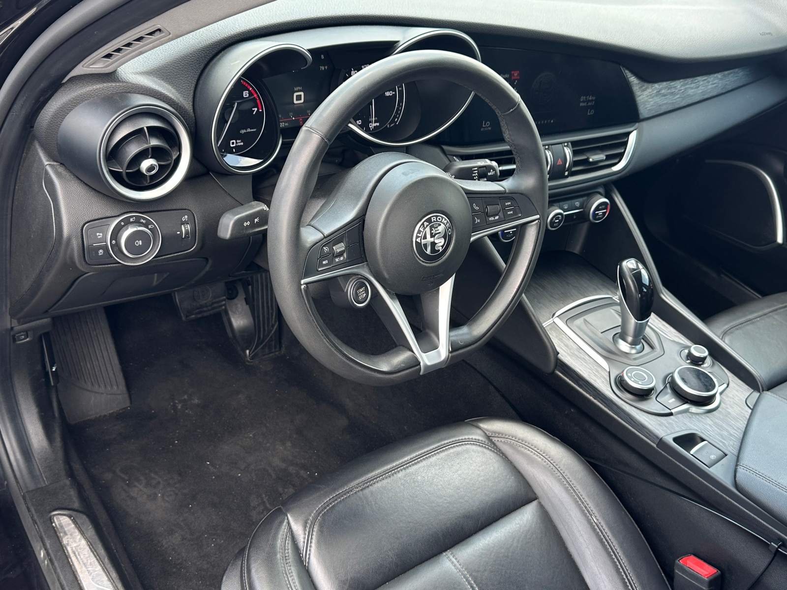 Thumbnail: 2019 Alfa Romeo Giulia - 3