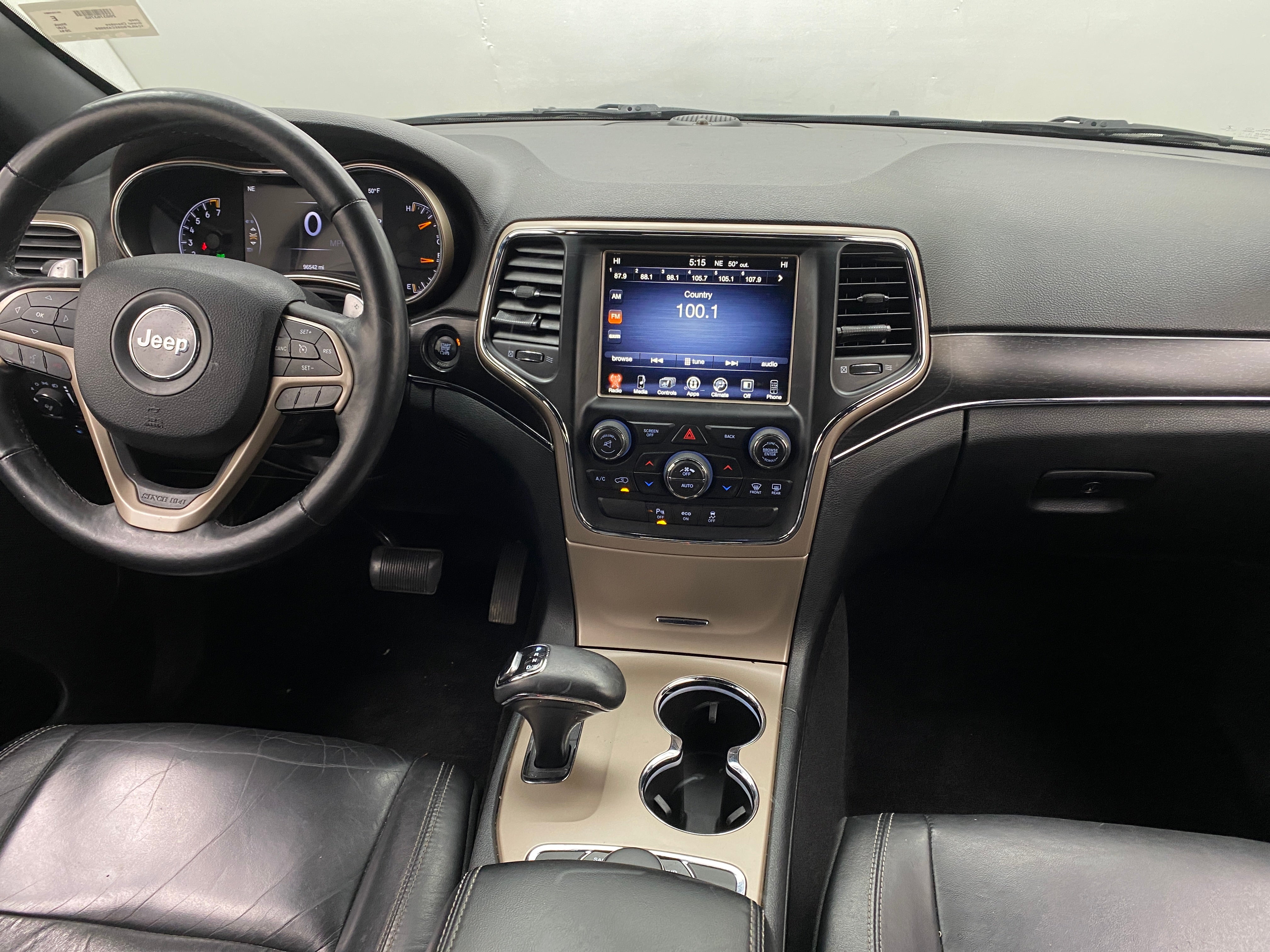2014 Jeep Grand Cherokee Limited Edition 3