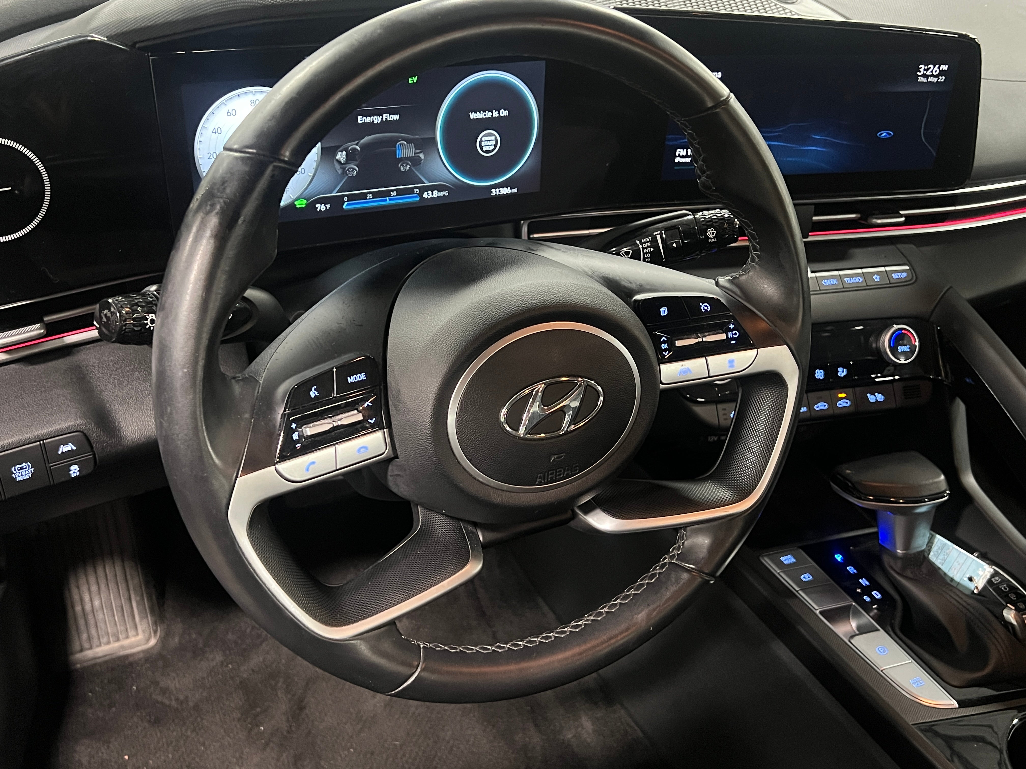 2022 Hyundai Elantra Limited Edition 4