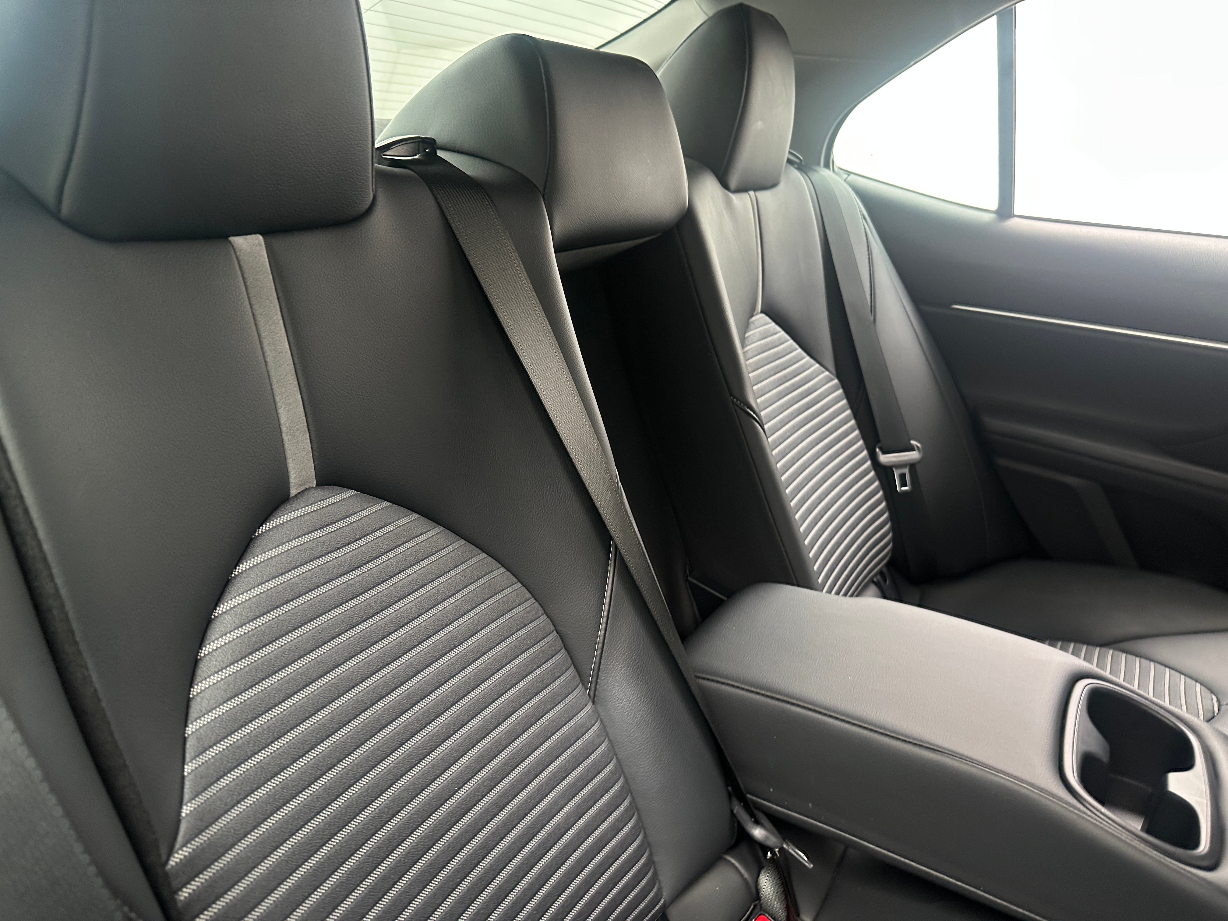 2024 Toyota Camry SE 6