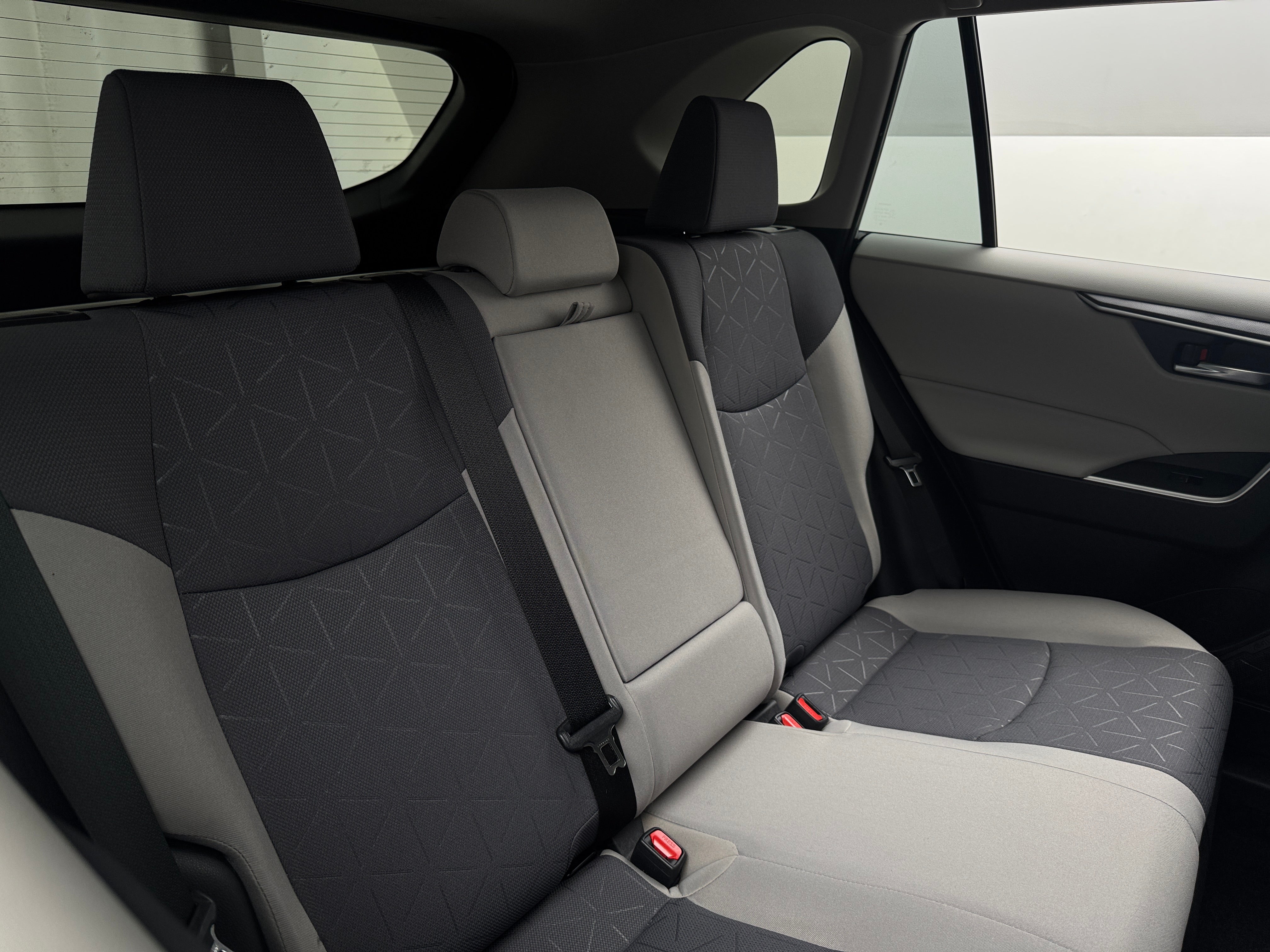 2022 Toyota RAV4 XLE 6