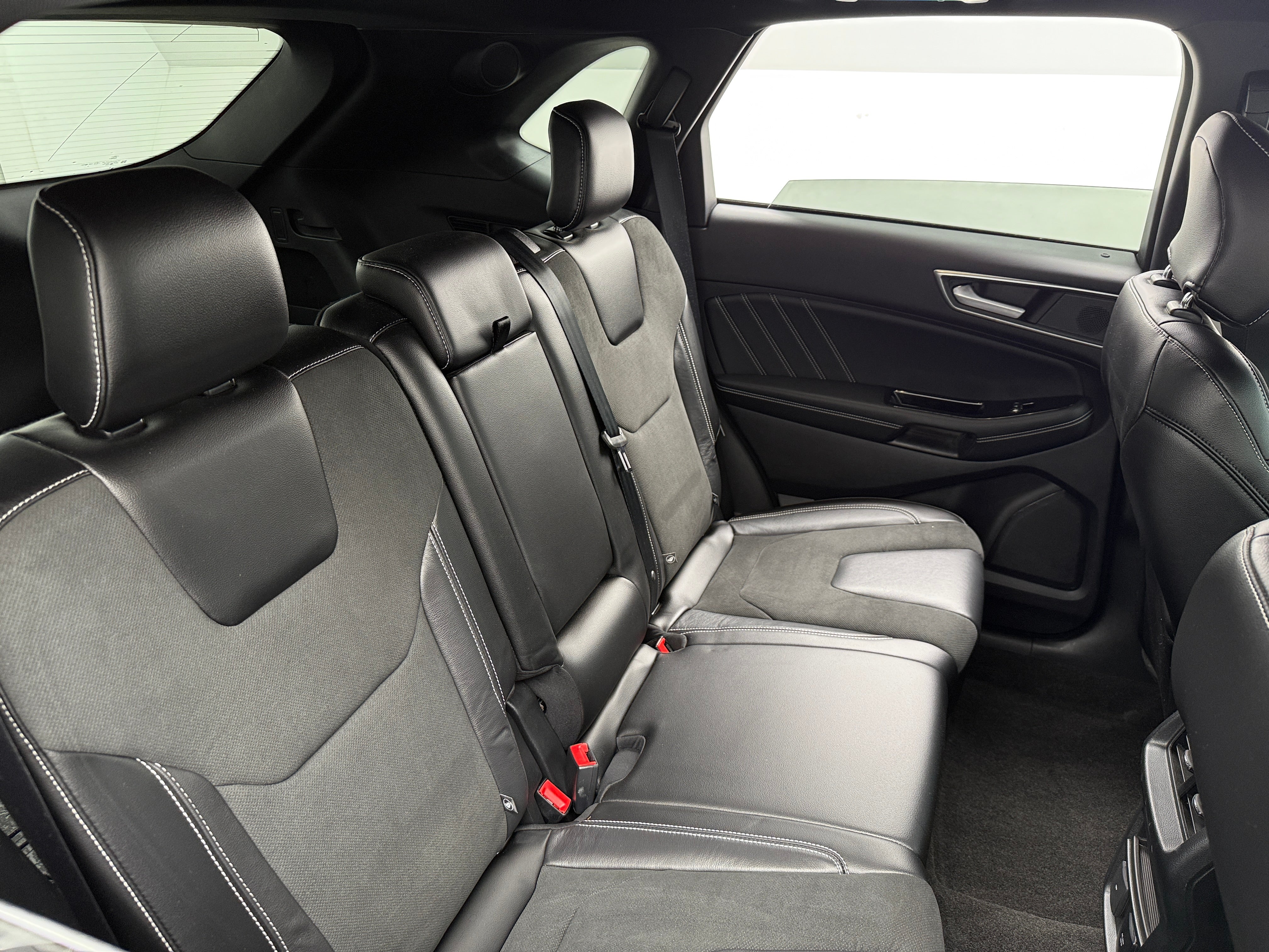 2019 Ford Edge ST 5