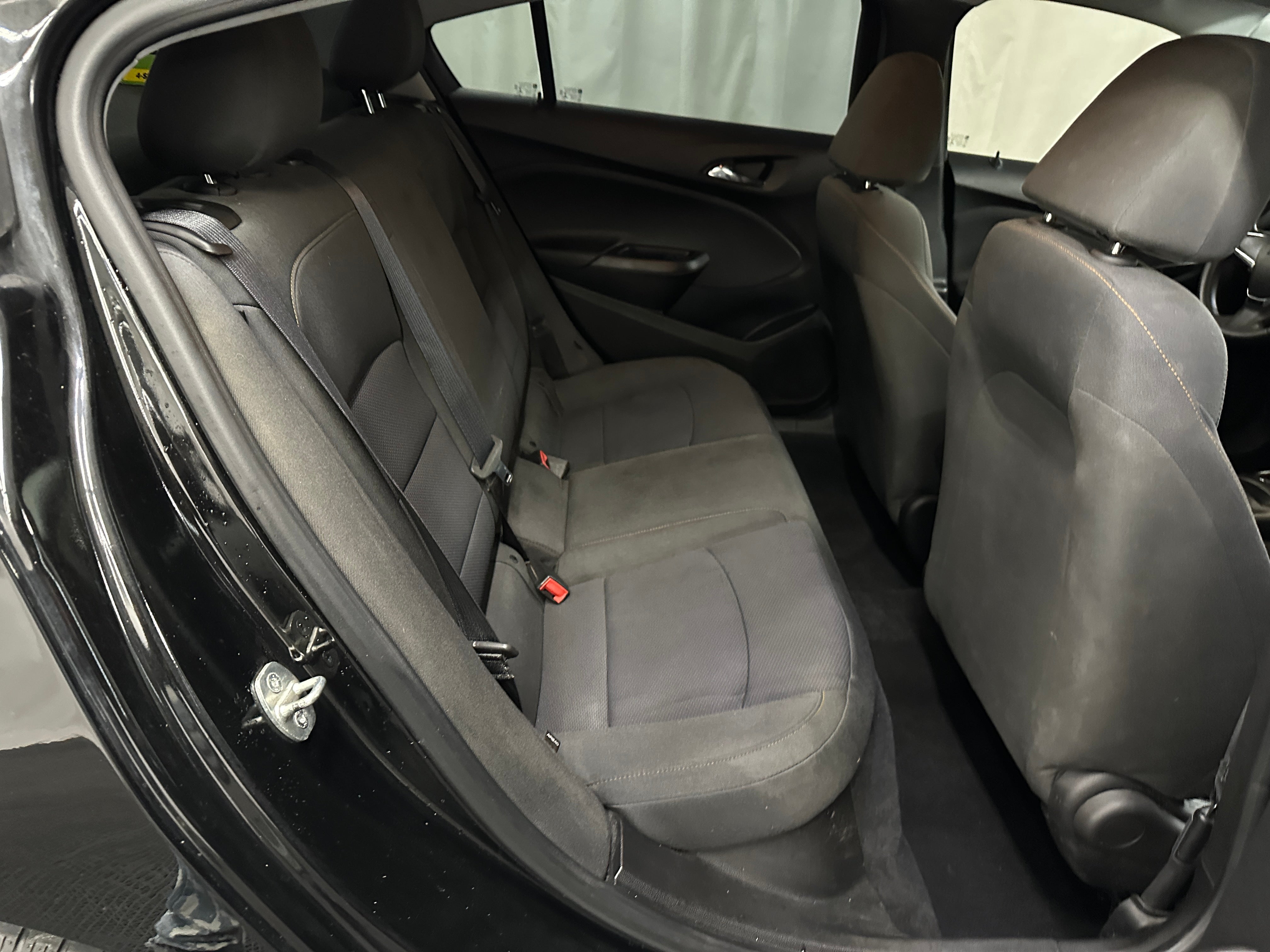 2019 Chevrolet Cruze LS 6