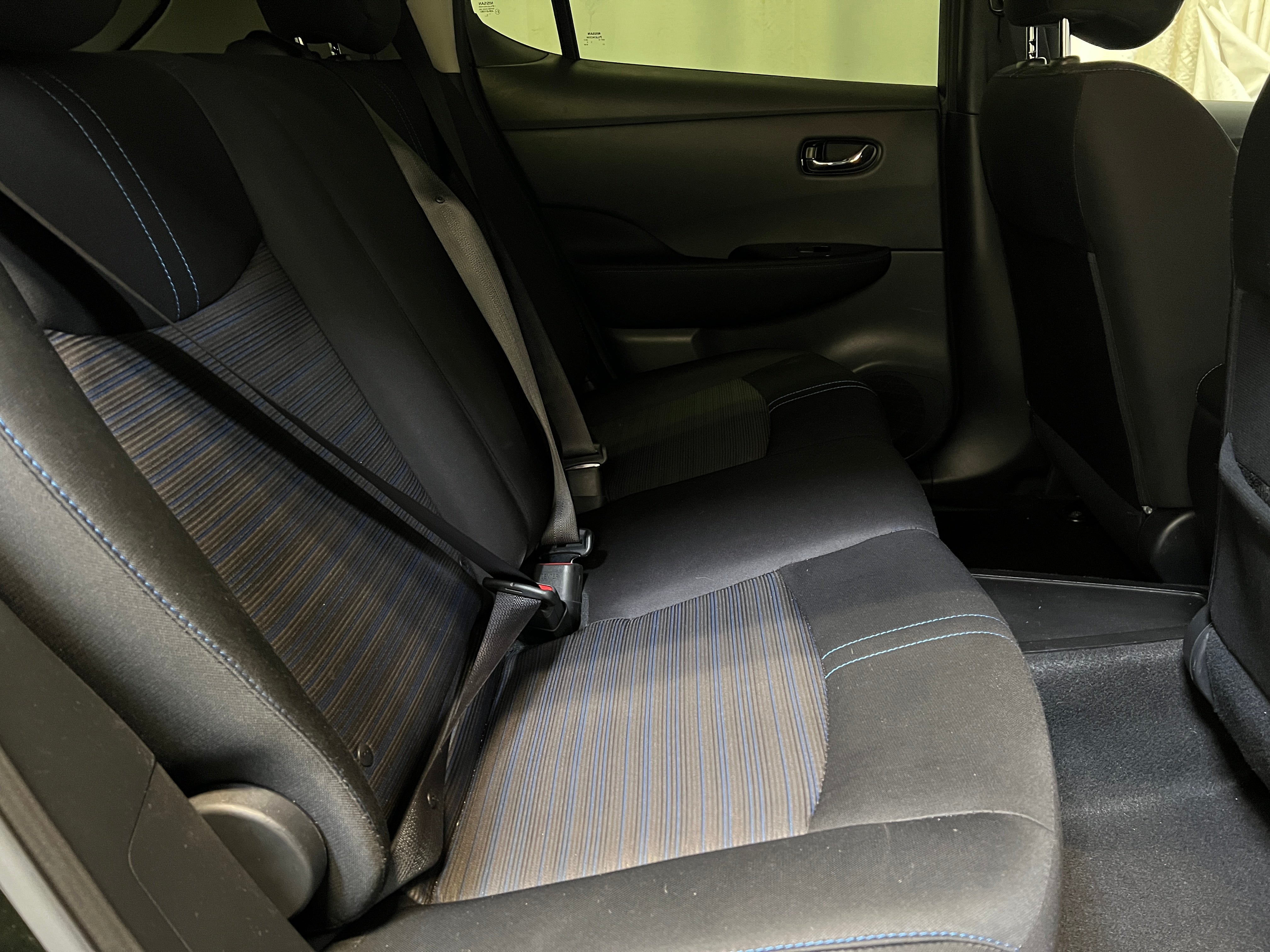 2019 Nissan Leaf SV 6