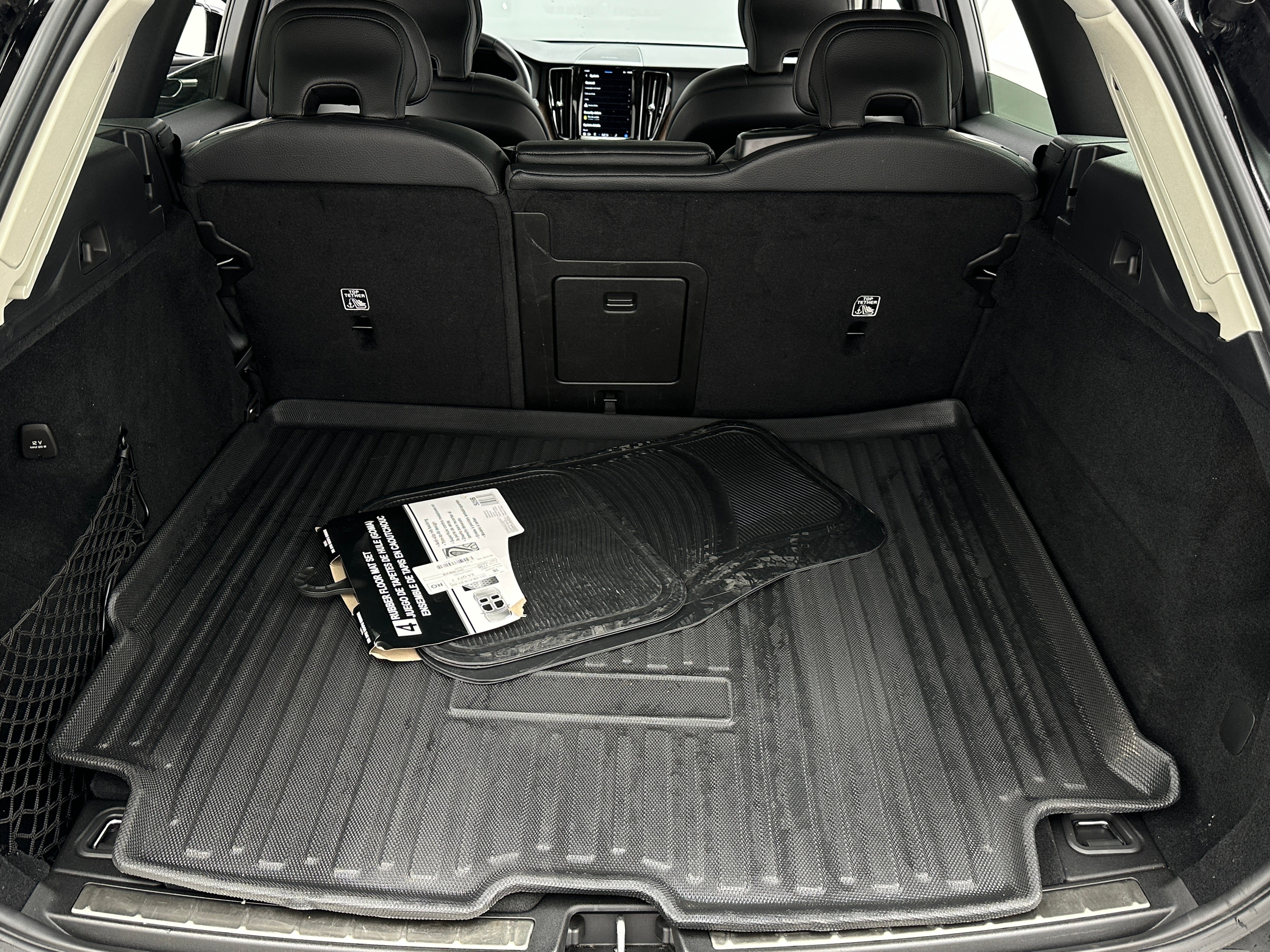 2022 Volvo XC60 Recharge Core 7
