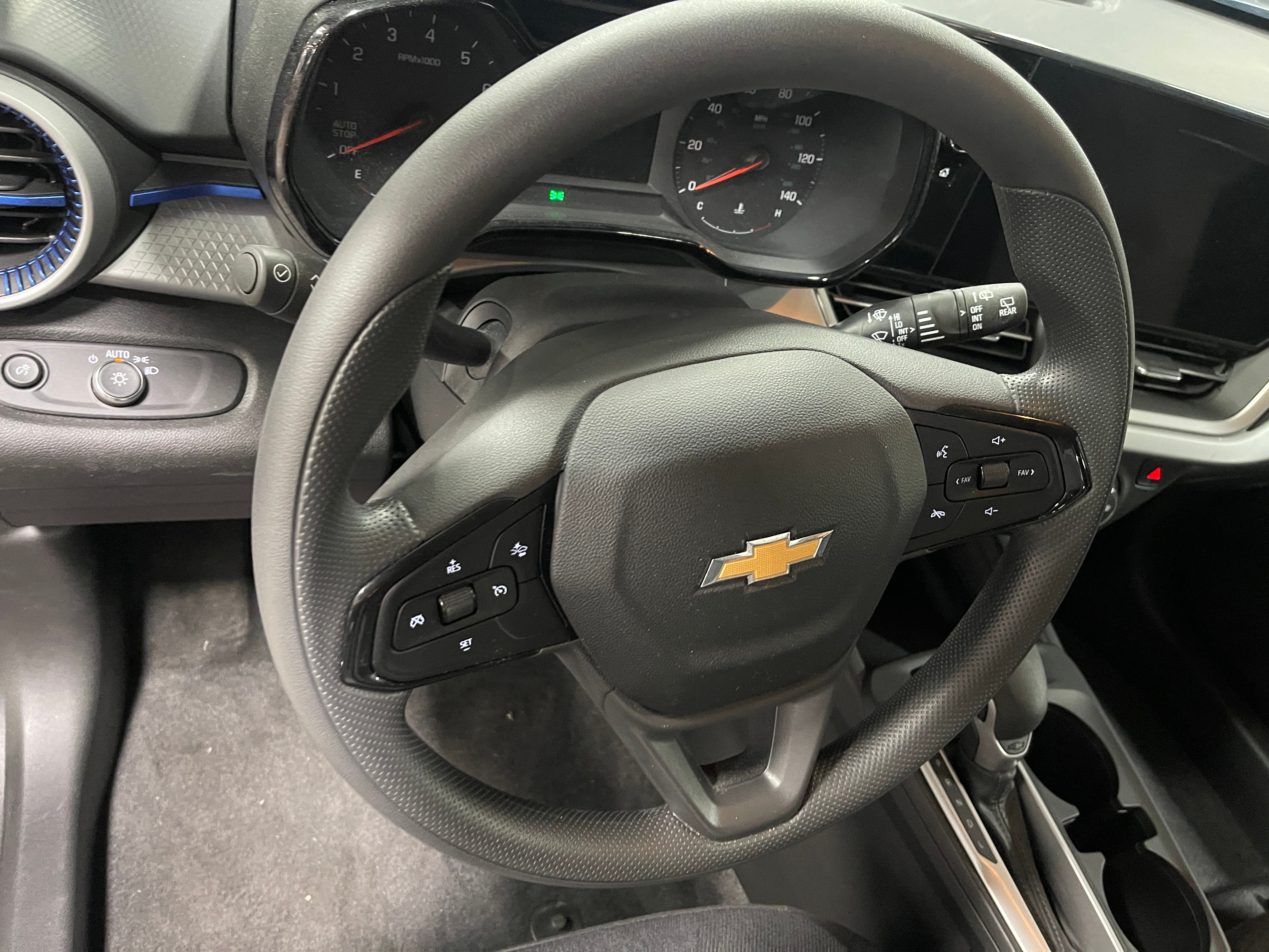 2024 Chevrolet Trax LS 5
