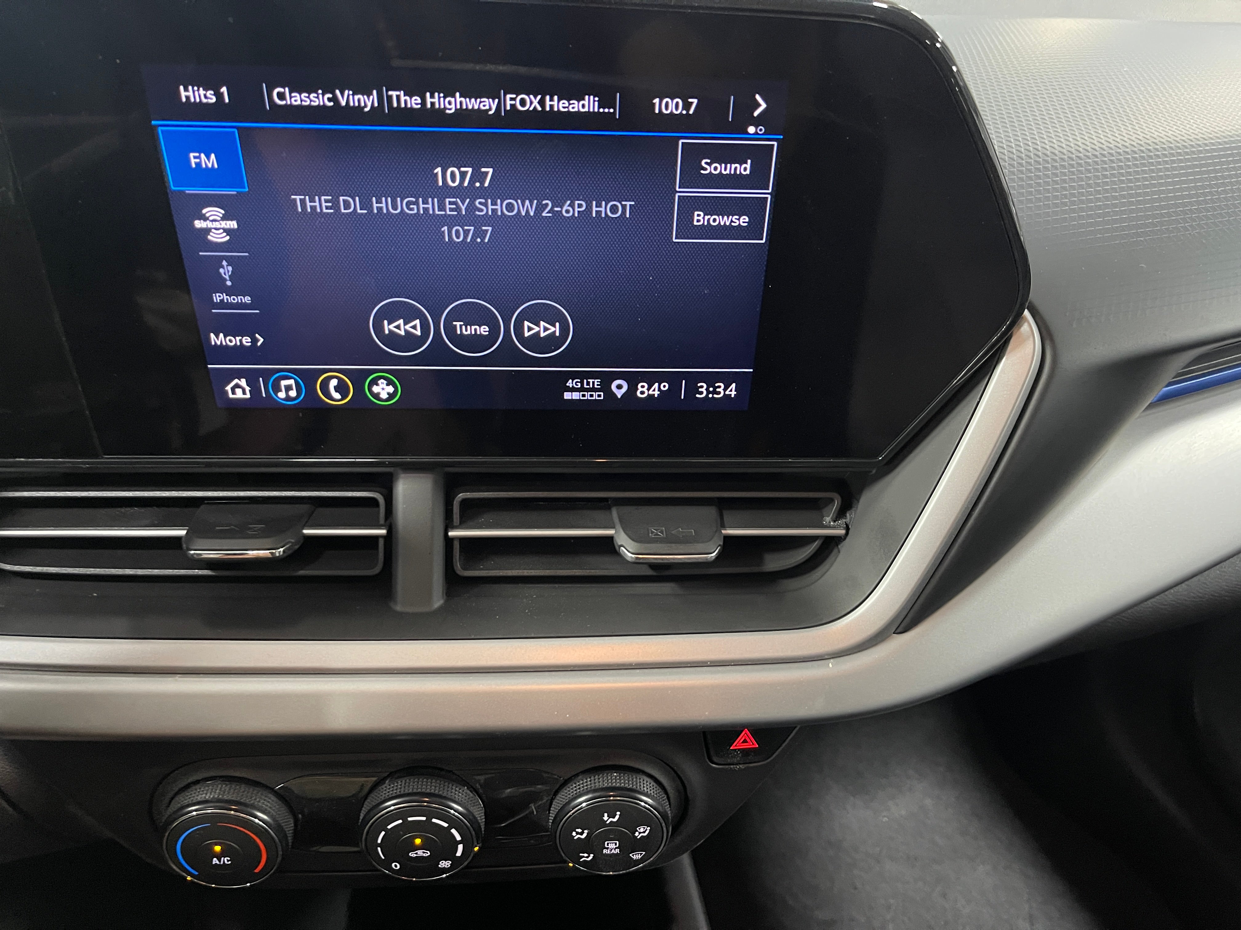 2024 Chevrolet Trax LS 4