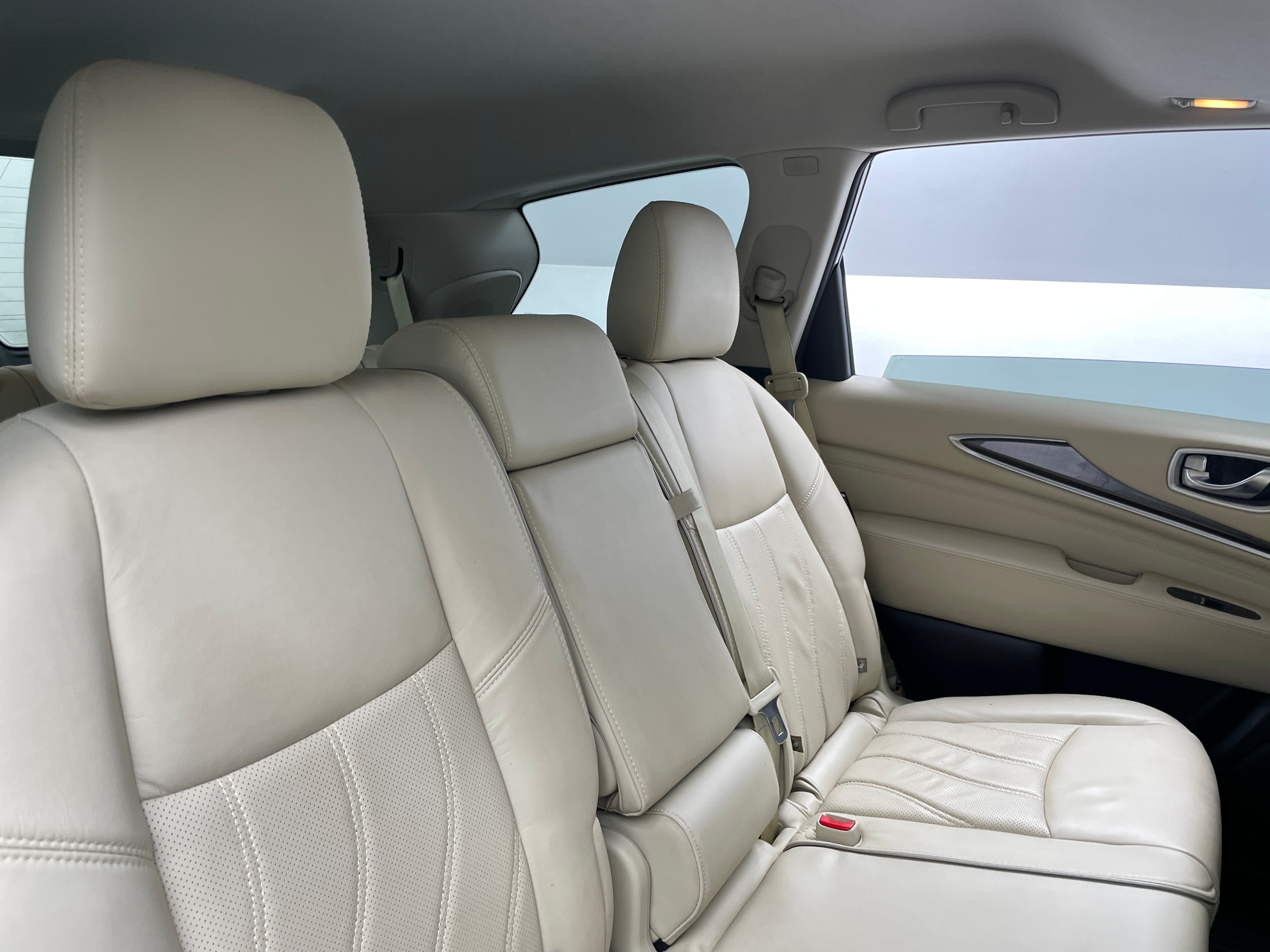 2020 INFINITI QX60 Luxe 5