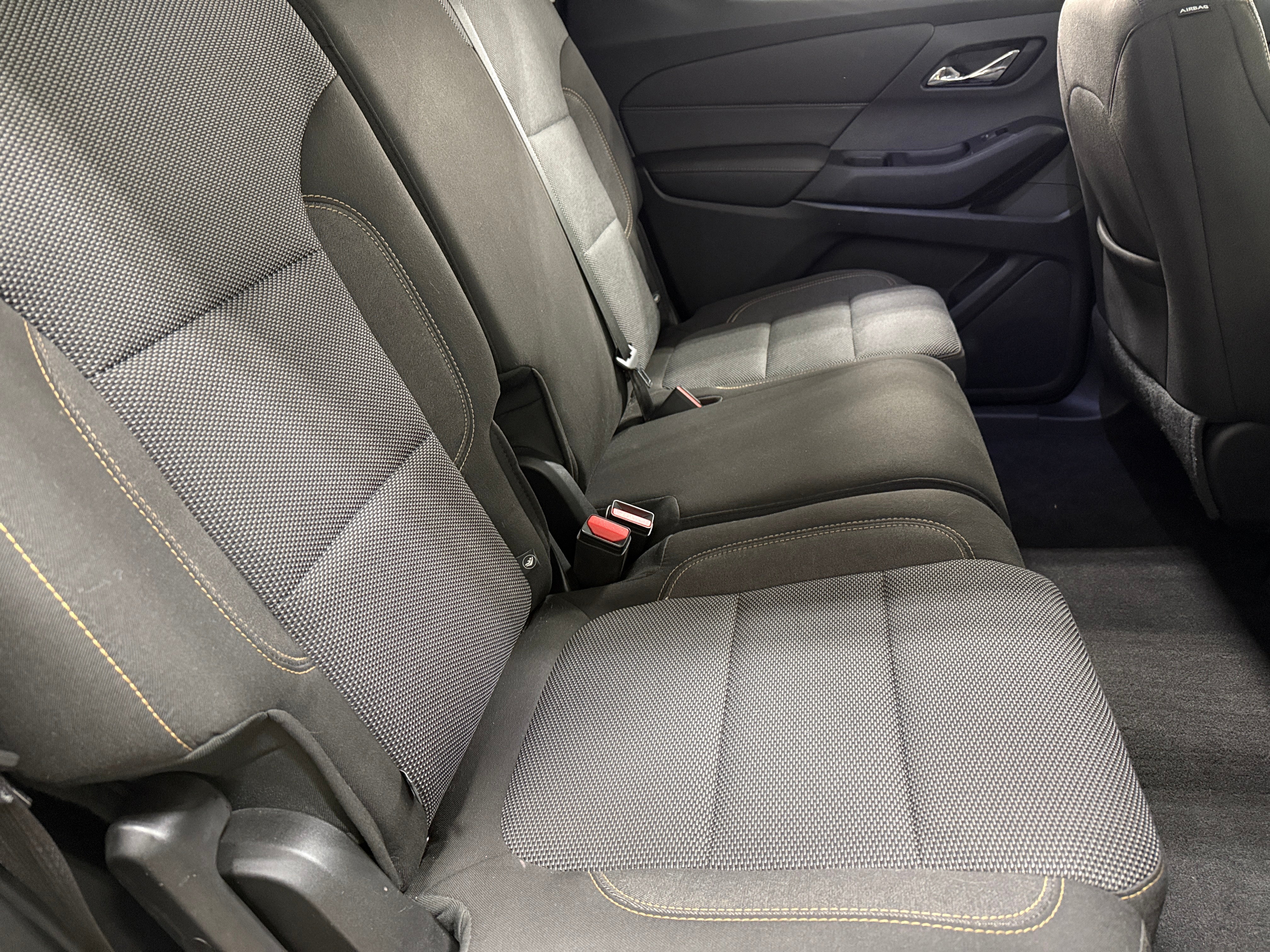 2019 Chevrolet Traverse LS 6