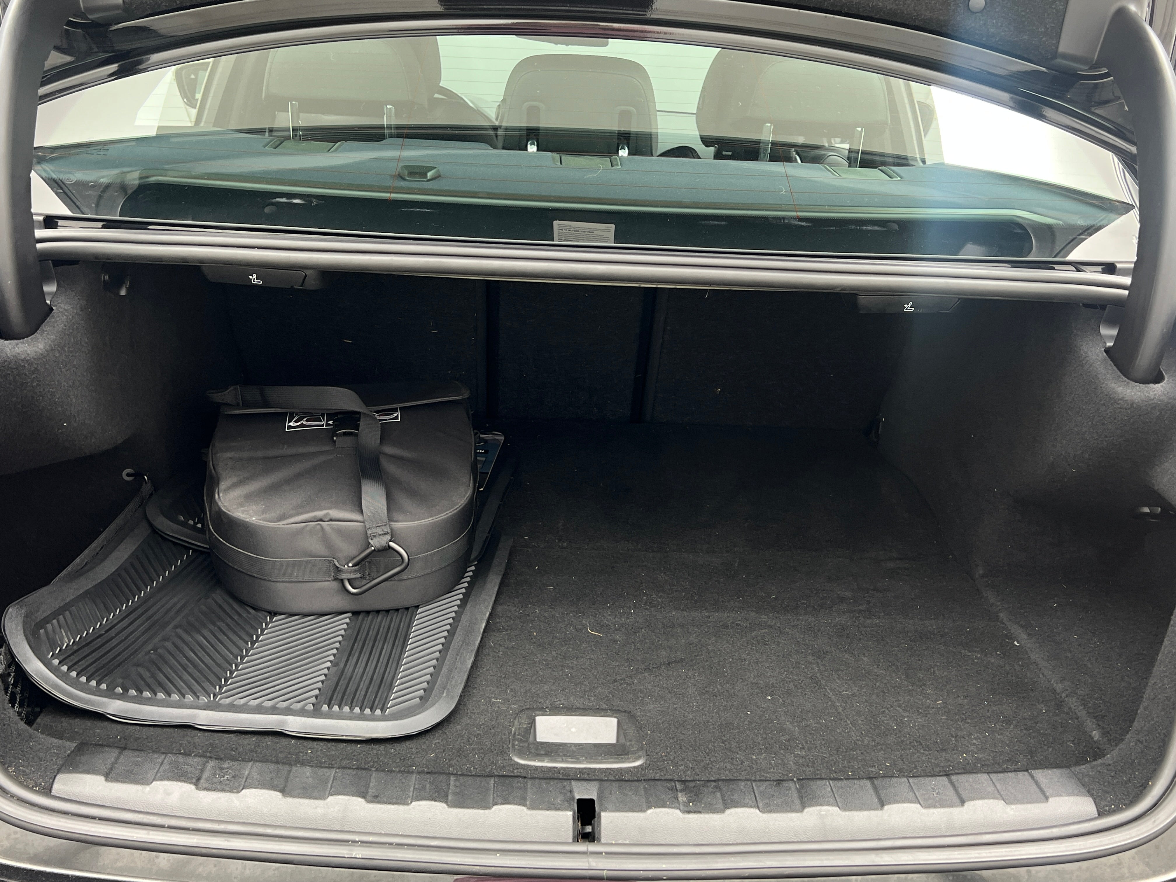 2021 BMW 3 Series 330e xDrive 6