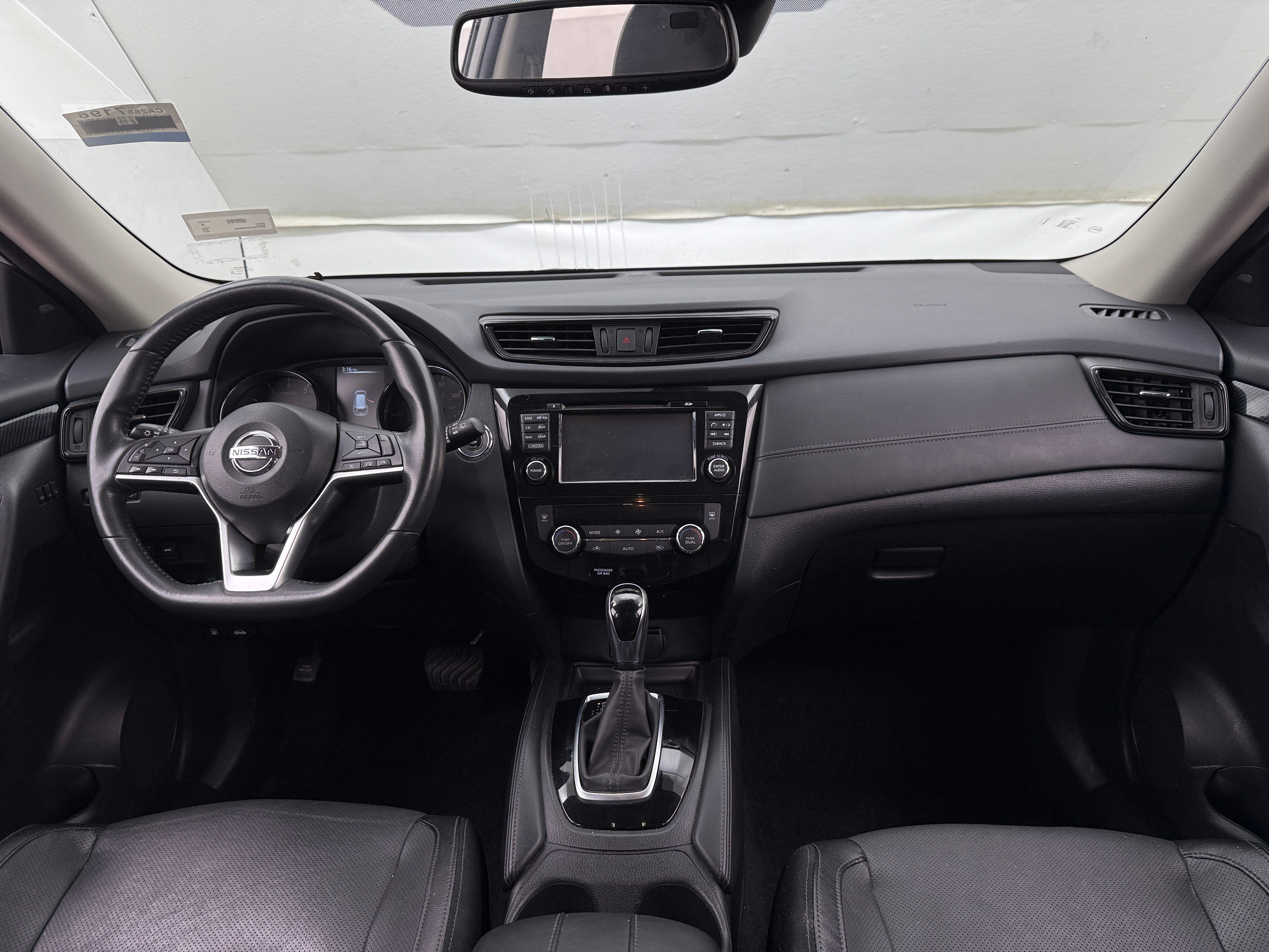 2017 Nissan Rogue SL 3
