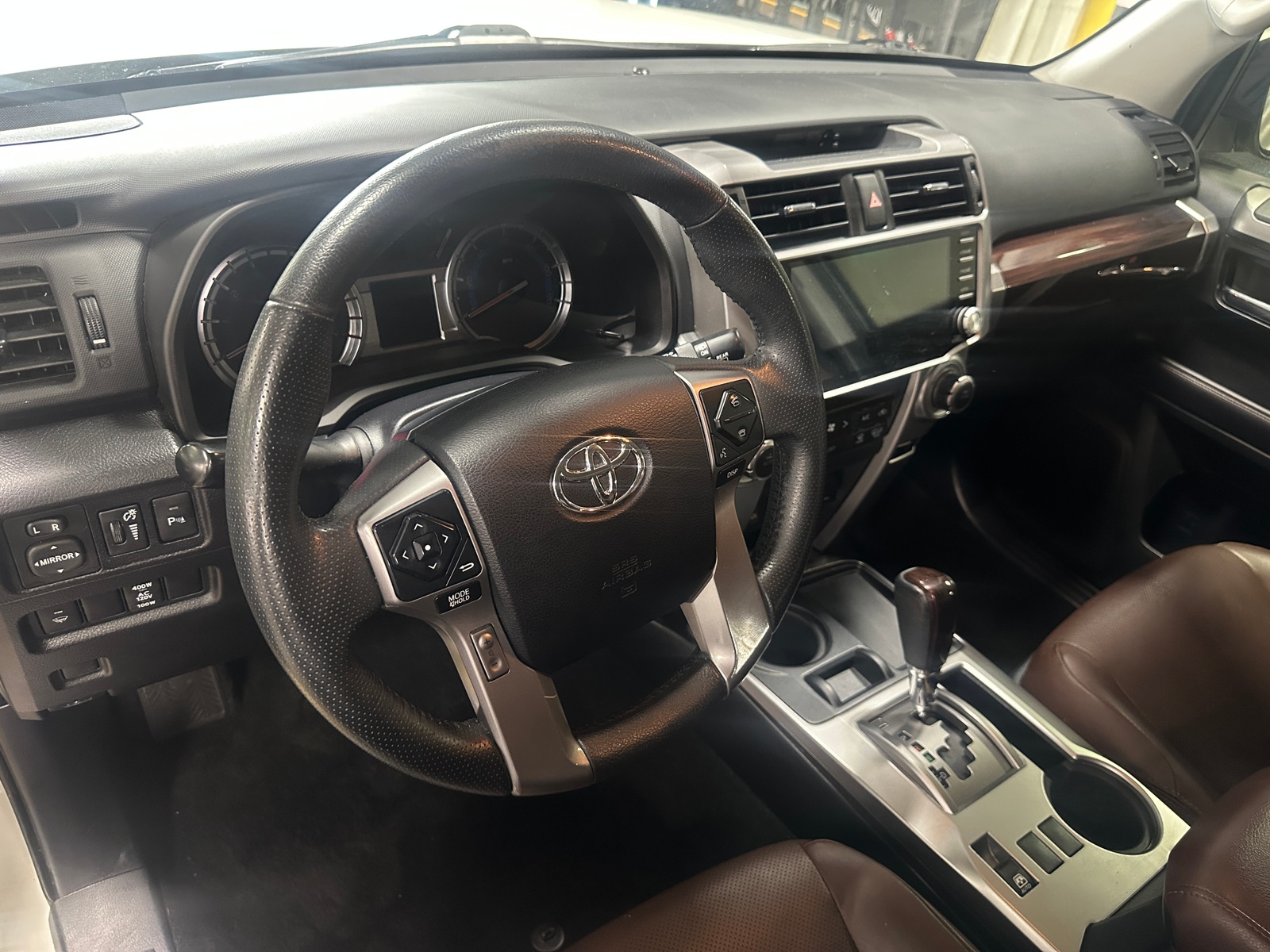 Thumbnail: 2017 Toyota 4Runner - 3