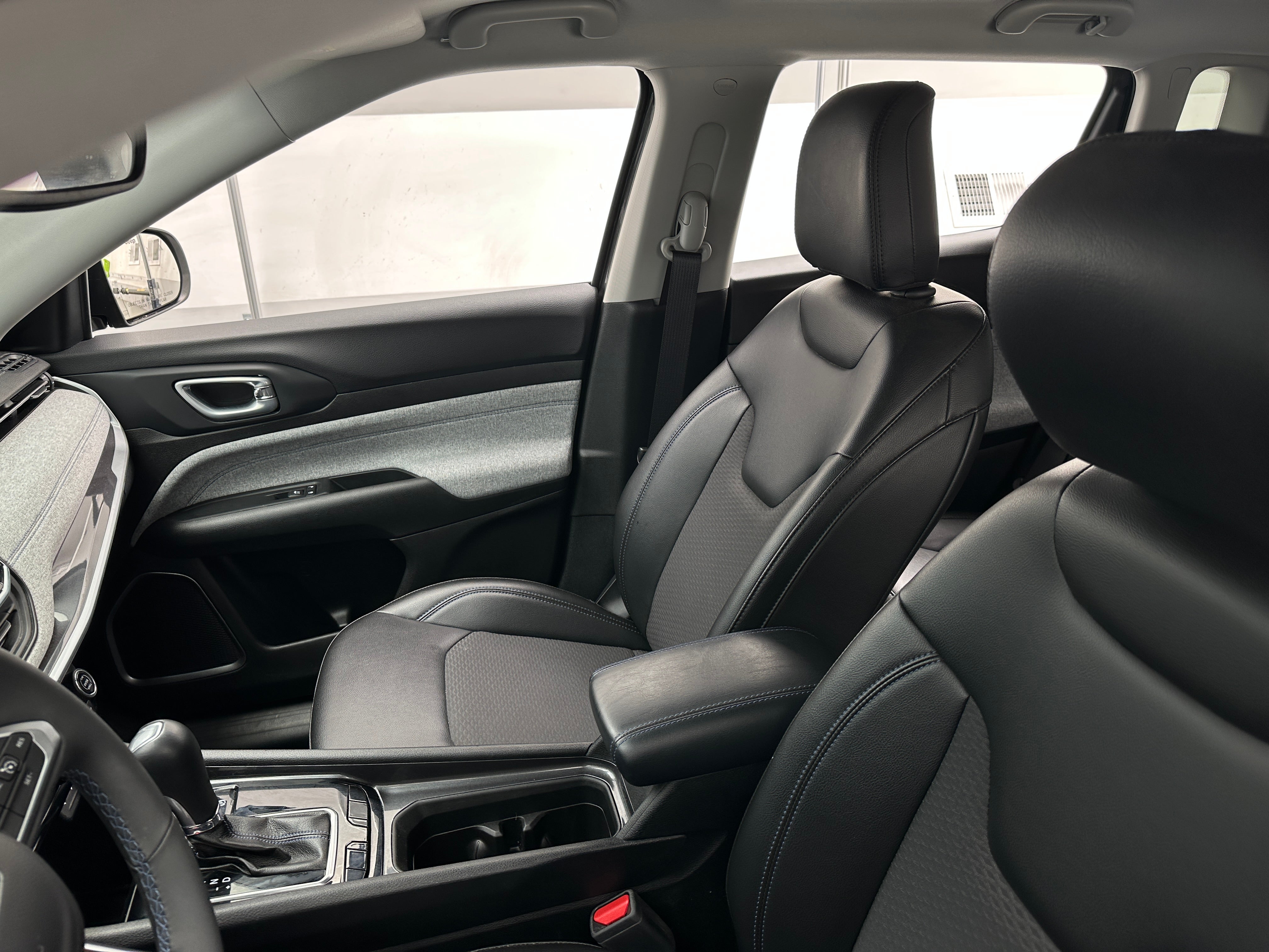 2022 Jeep Compass Latitude 2