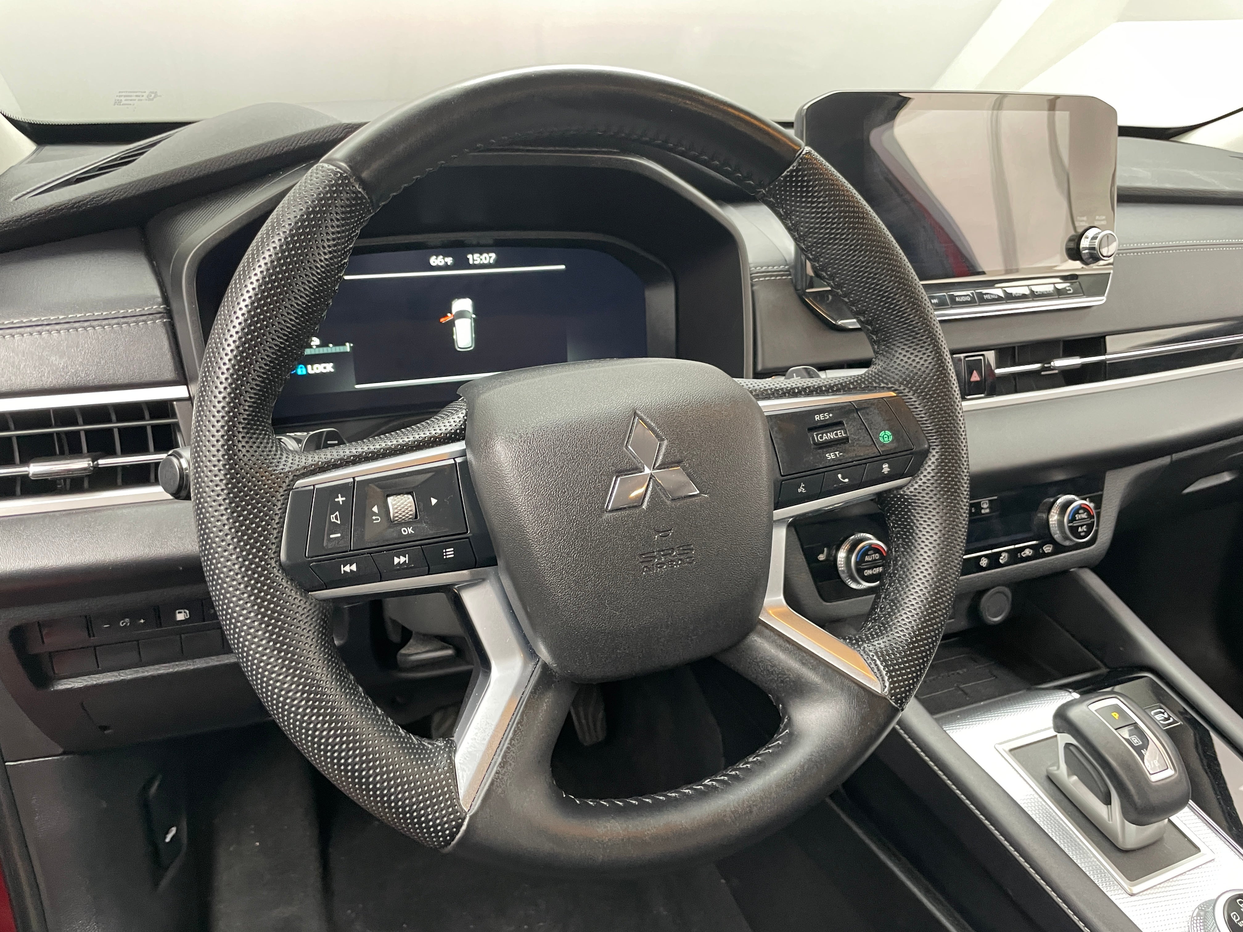 2023 Mitsubishi Outlander SEL 4