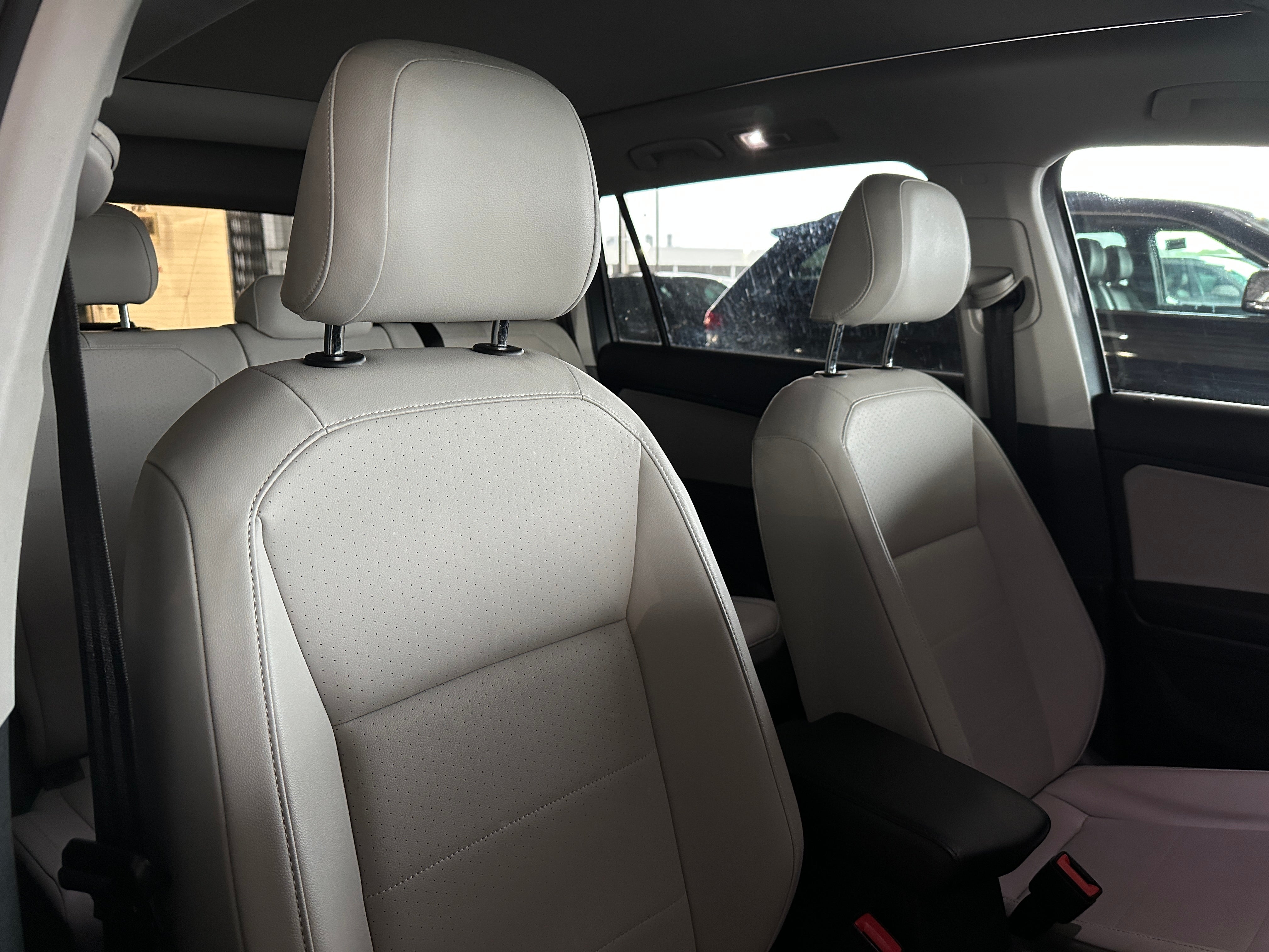 2018 Volkswagen Tiguan SEL 2