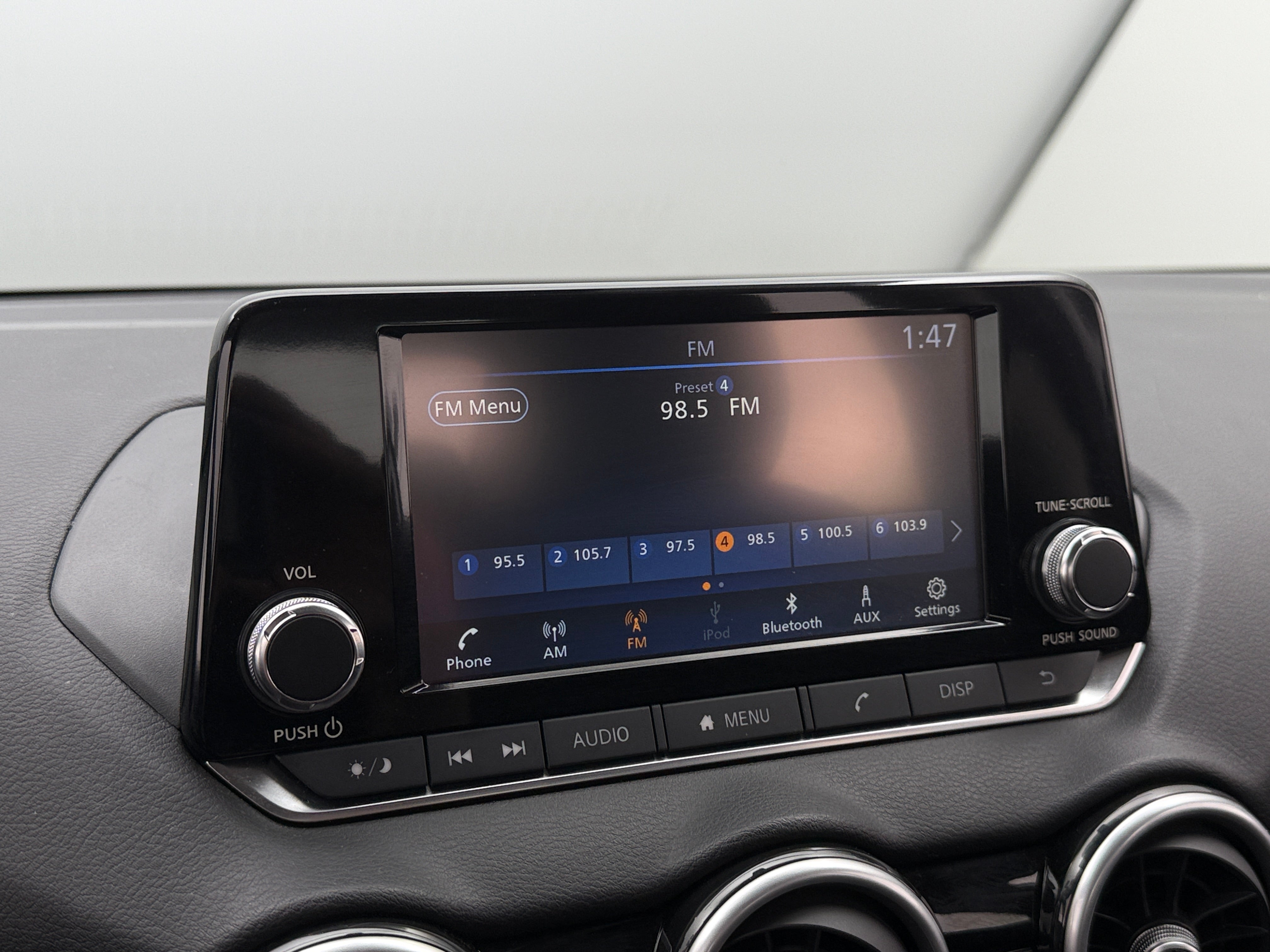 2024 Nissan Sentra S 4