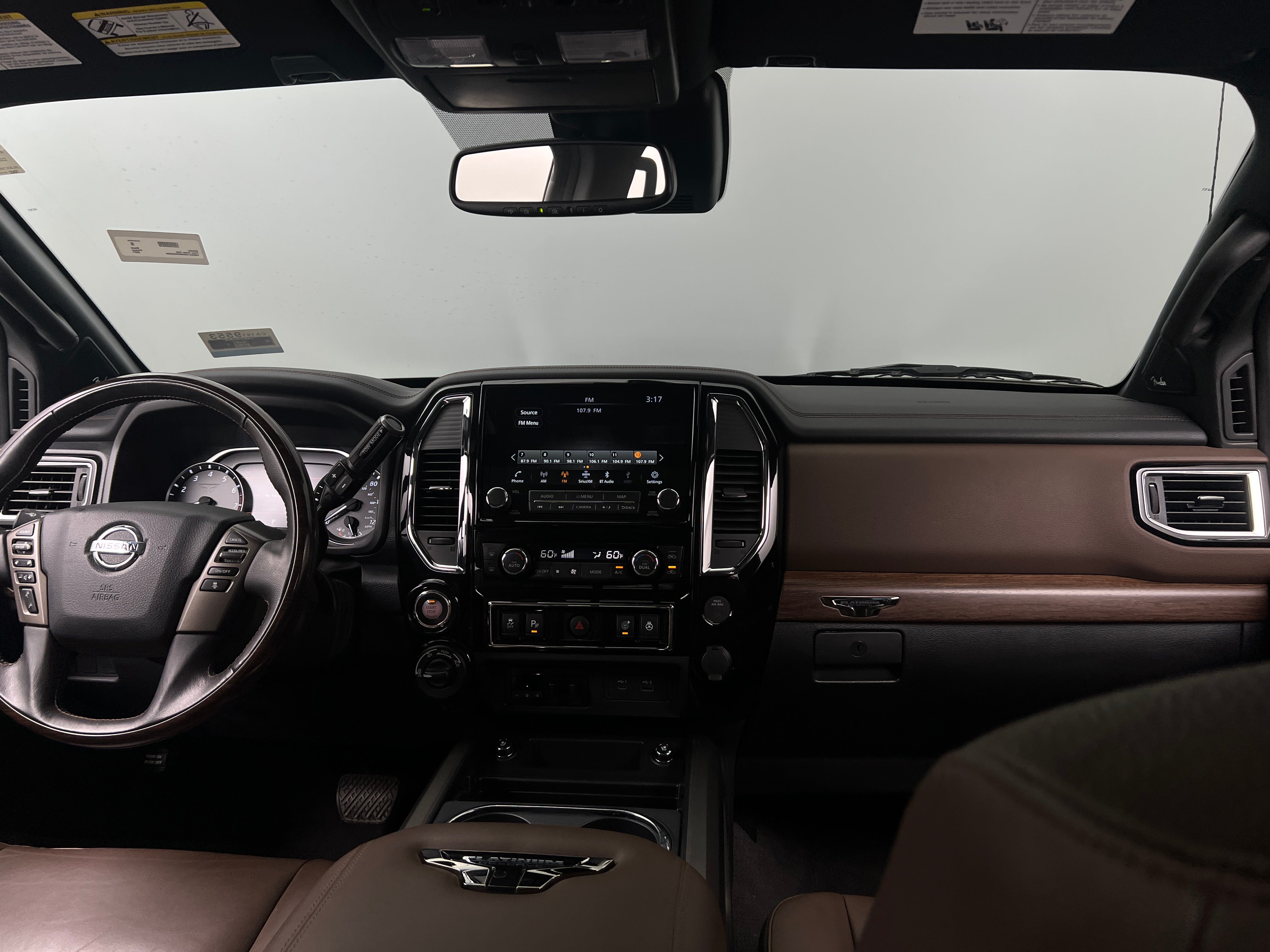 2021 Nissan Titan Platinum Reserve 2