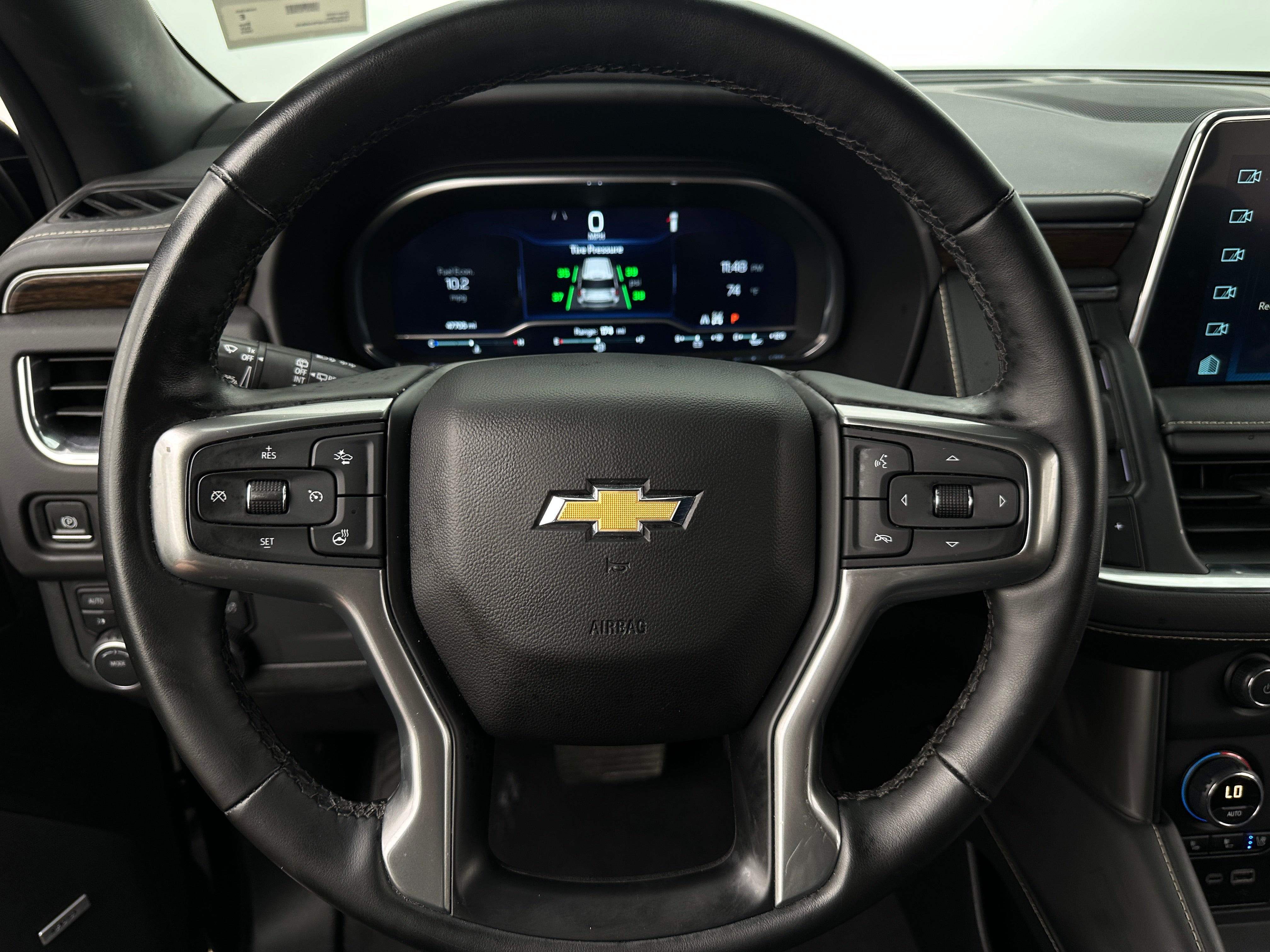 2023 Chevrolet Suburban Premier 4