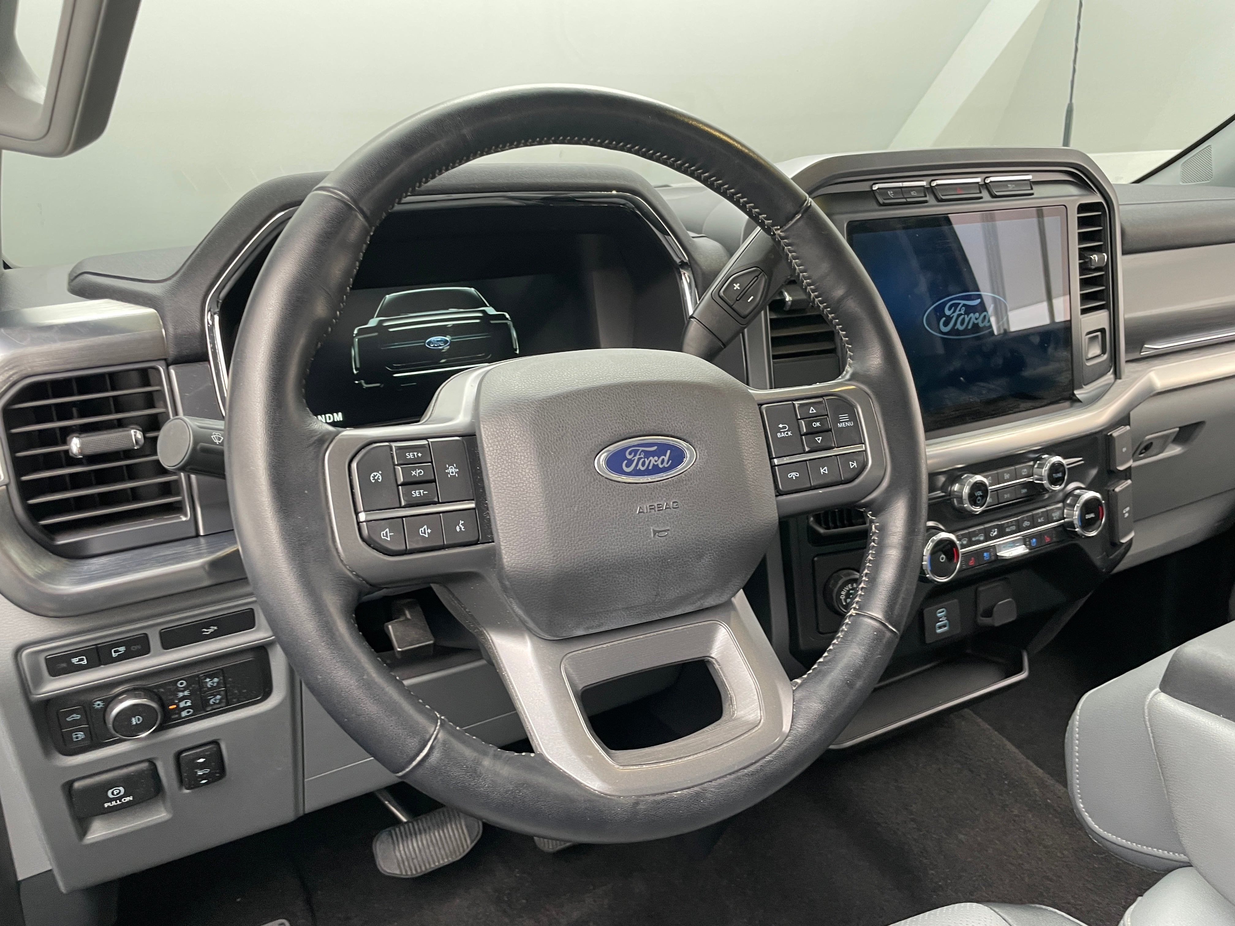 2022 Ford Econoline E-150 4