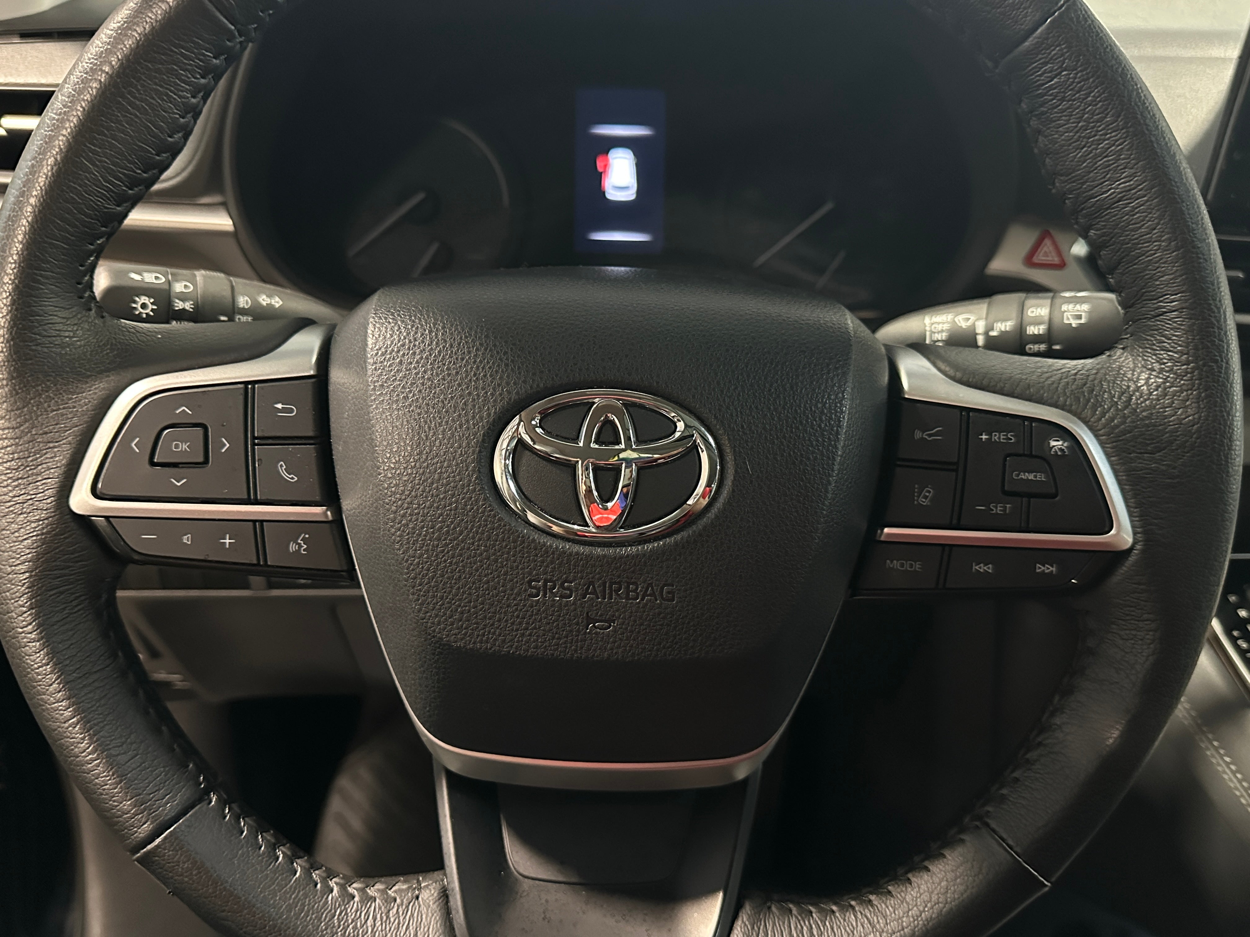 2024 Toyota Sienna XLE 4