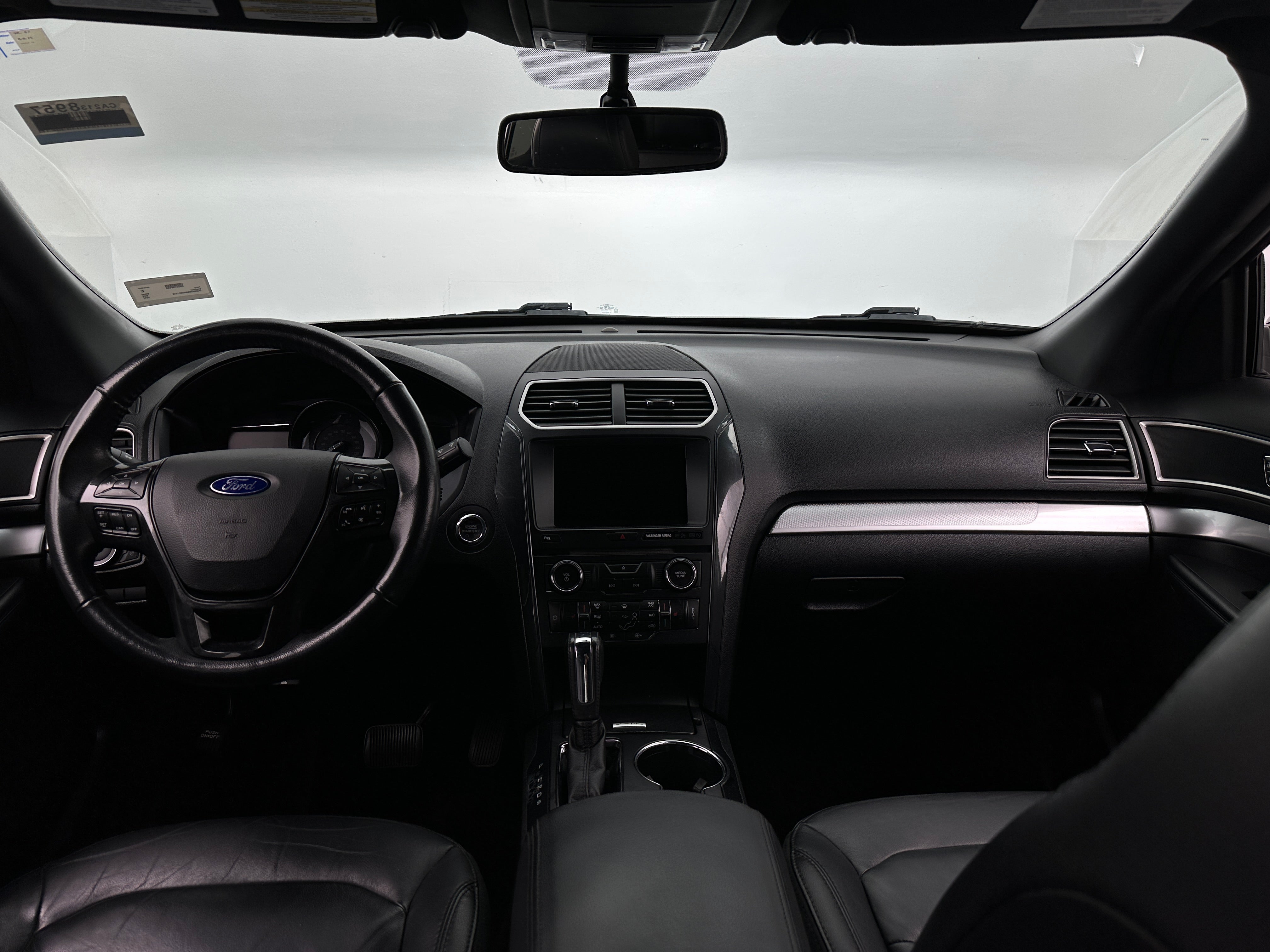 2017 Ford Explorer XLT 3