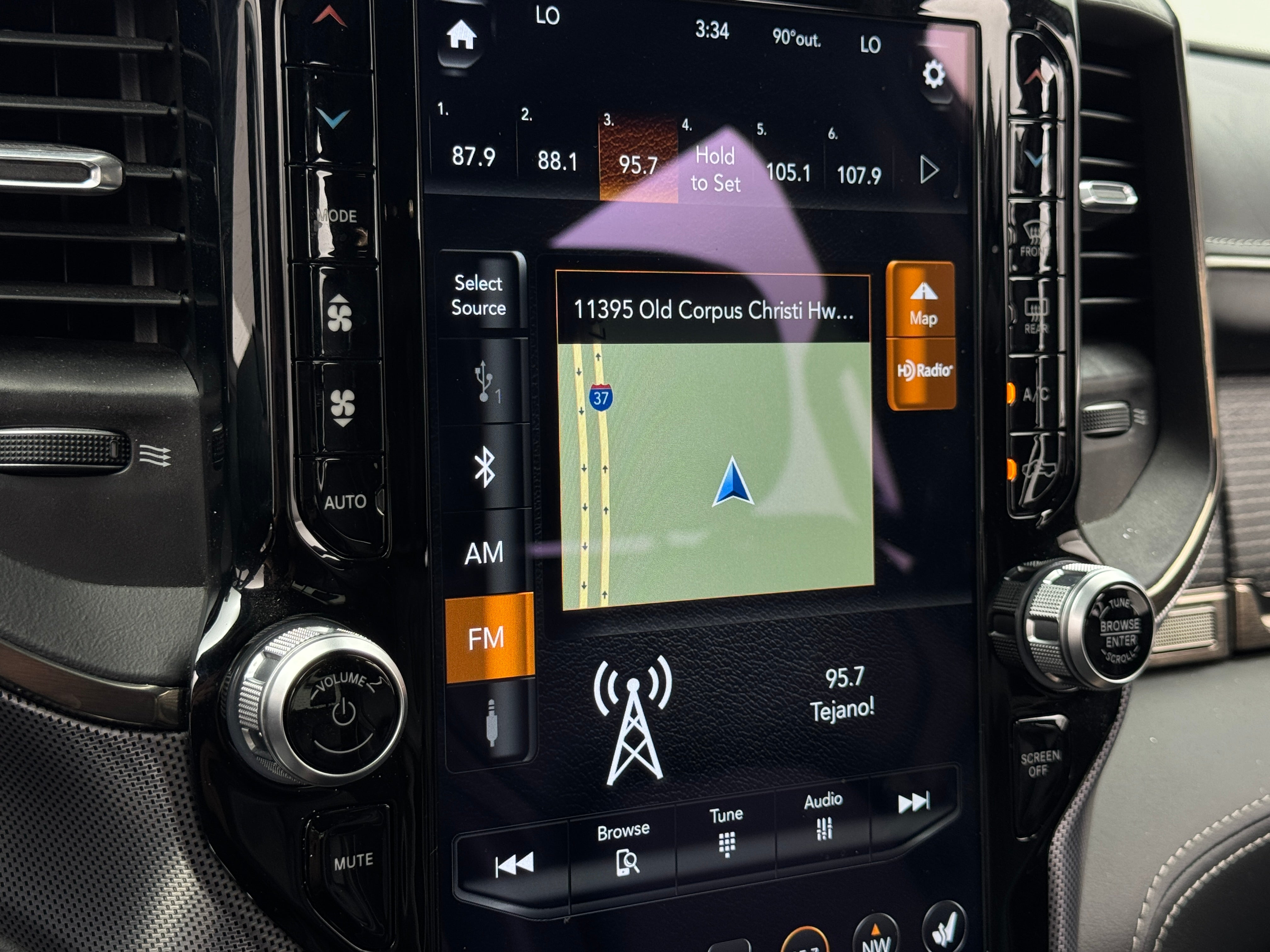 2021 RAM 1500 Limited 3
