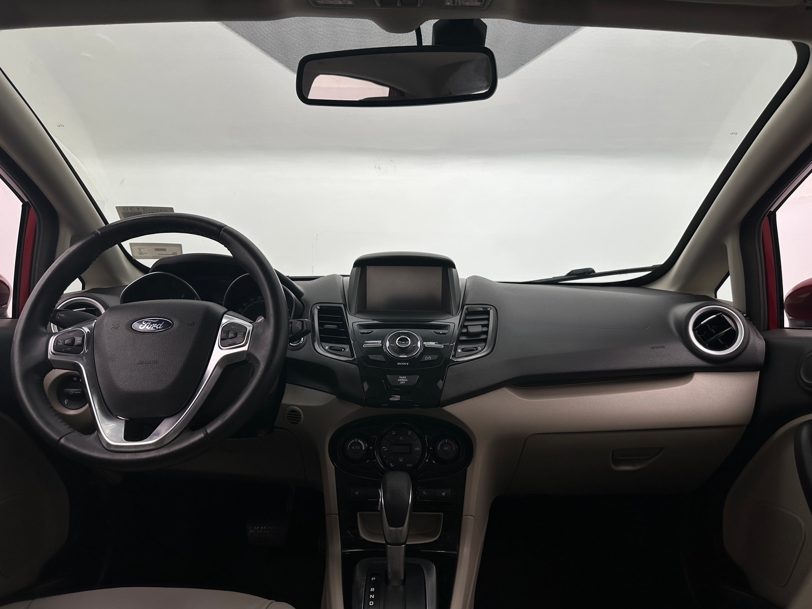 Thumbnail: 2015 Ford Fiesta - 2