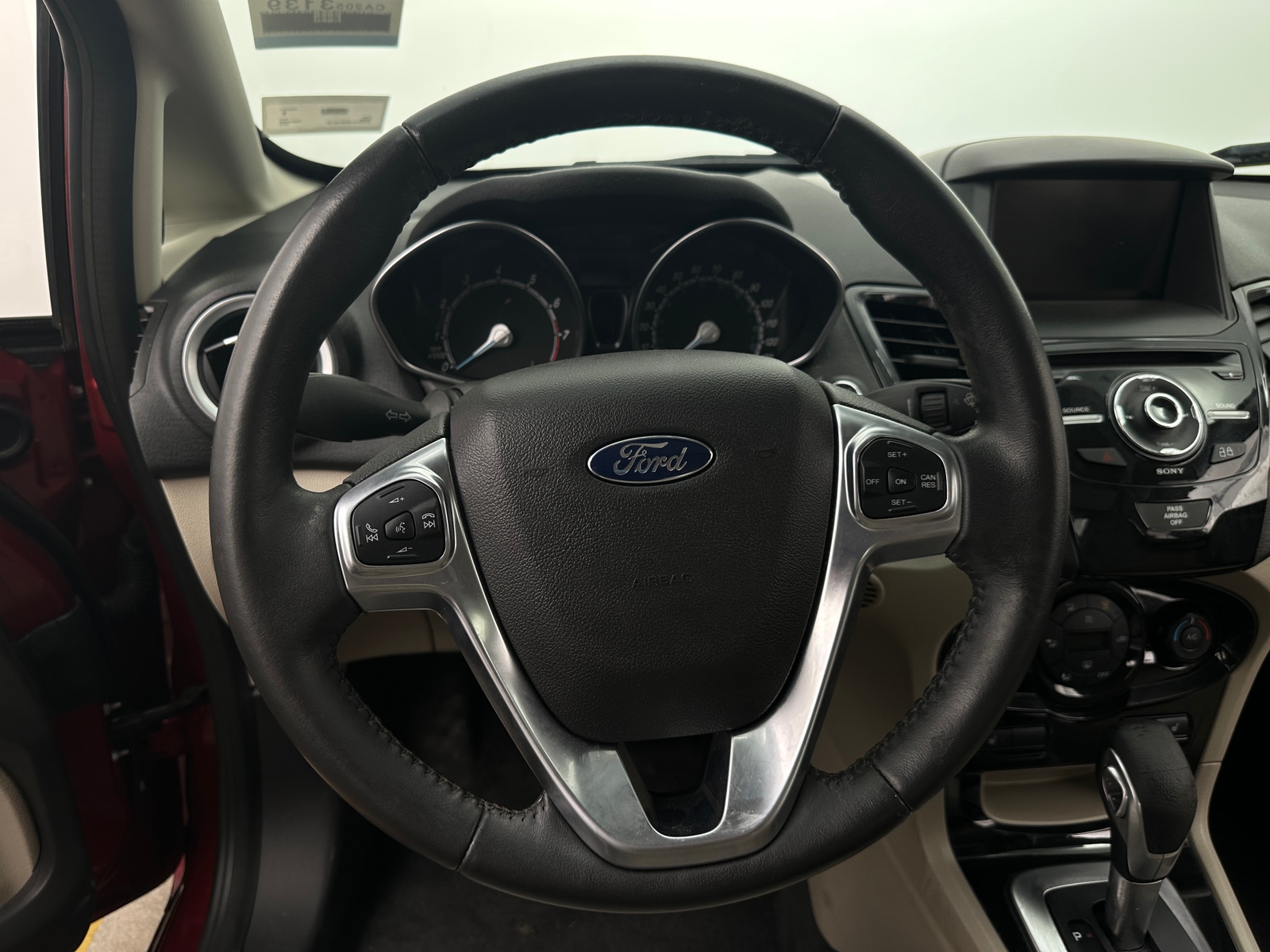 Thumbnail: 2015 Ford Fiesta - 4