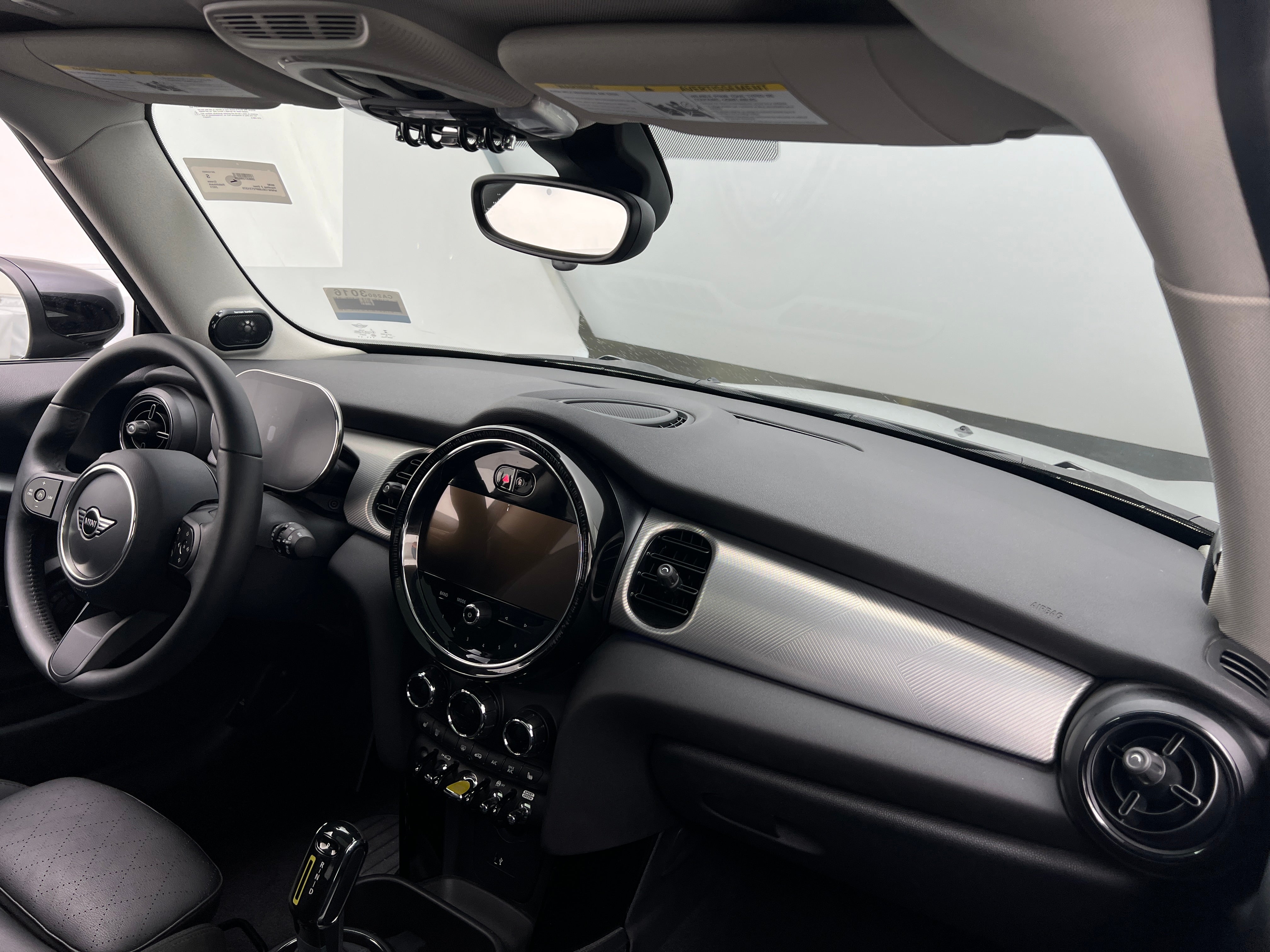 2023 MINI Cooper Hardtop SE 2