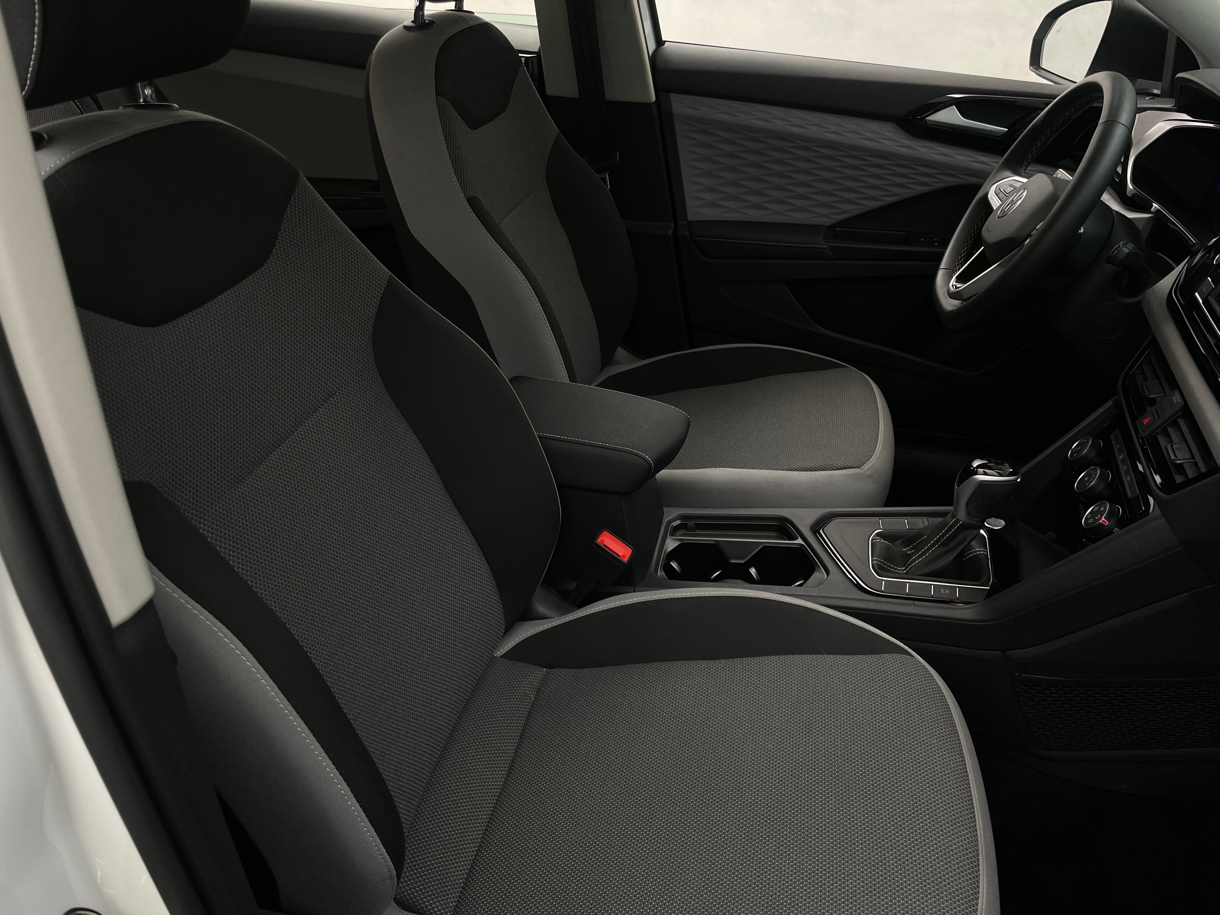 2024 Volkswagen Taos S 2