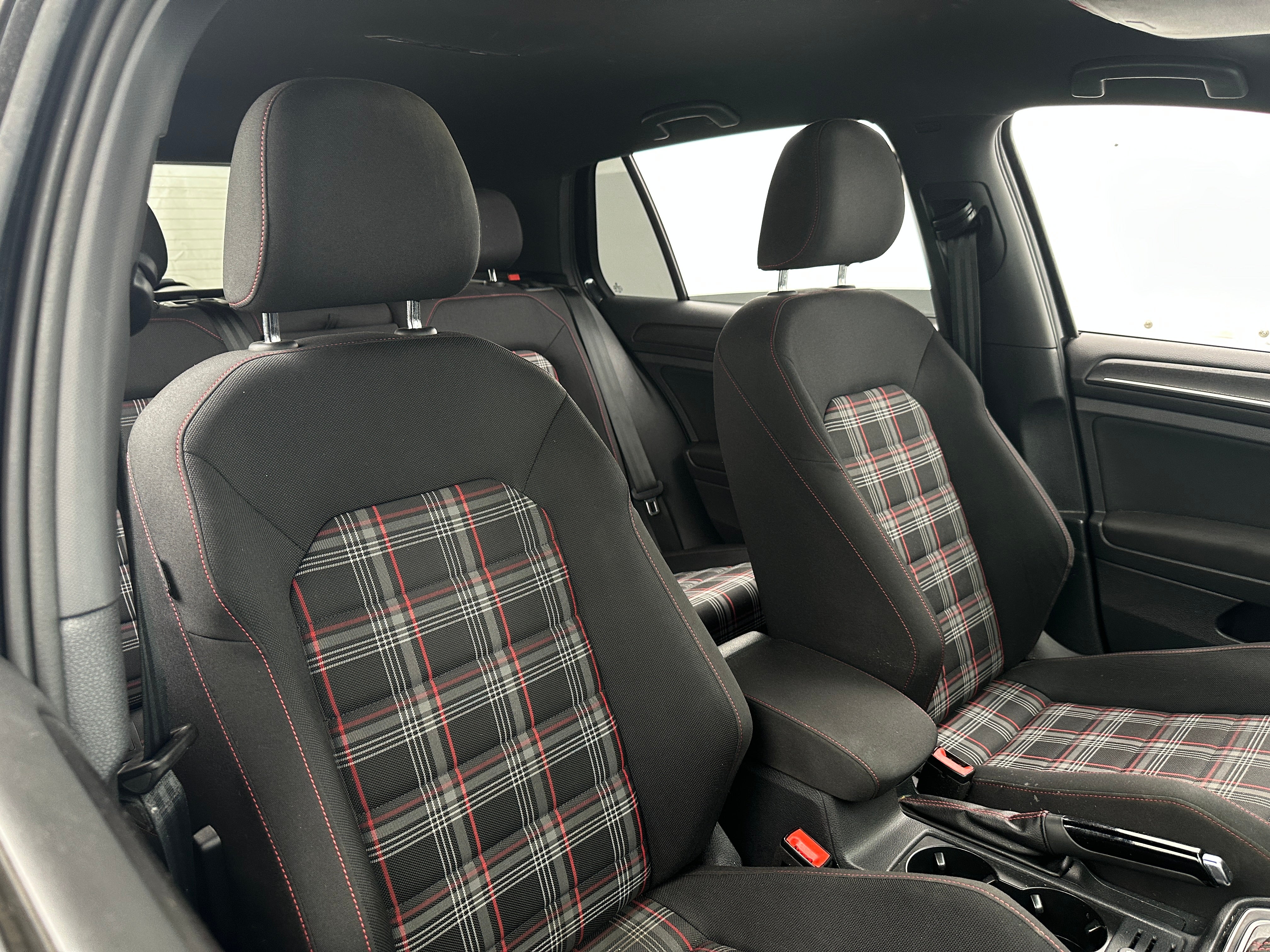 2021 Volkswagen Golf GTI S 2