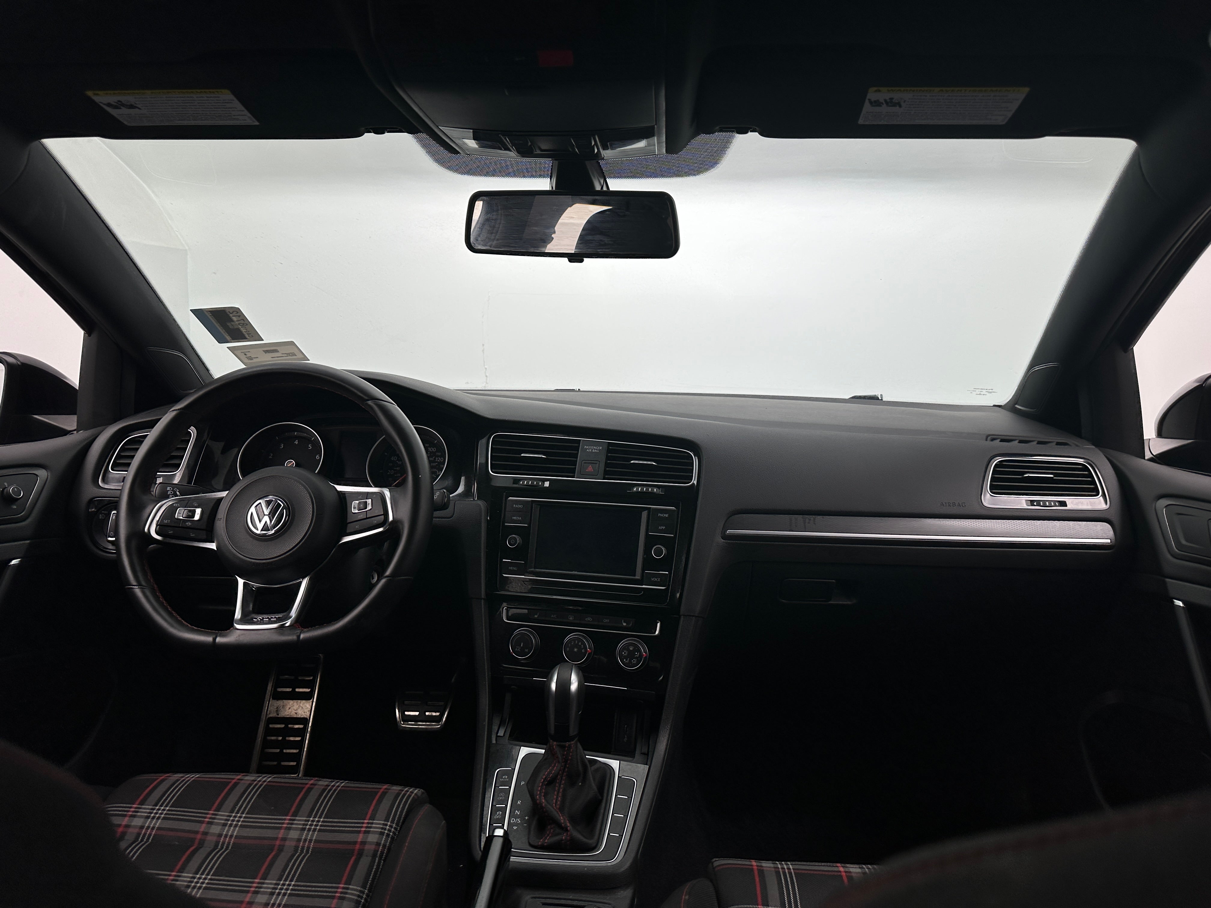 2021 Volkswagen Golf GTI S 3