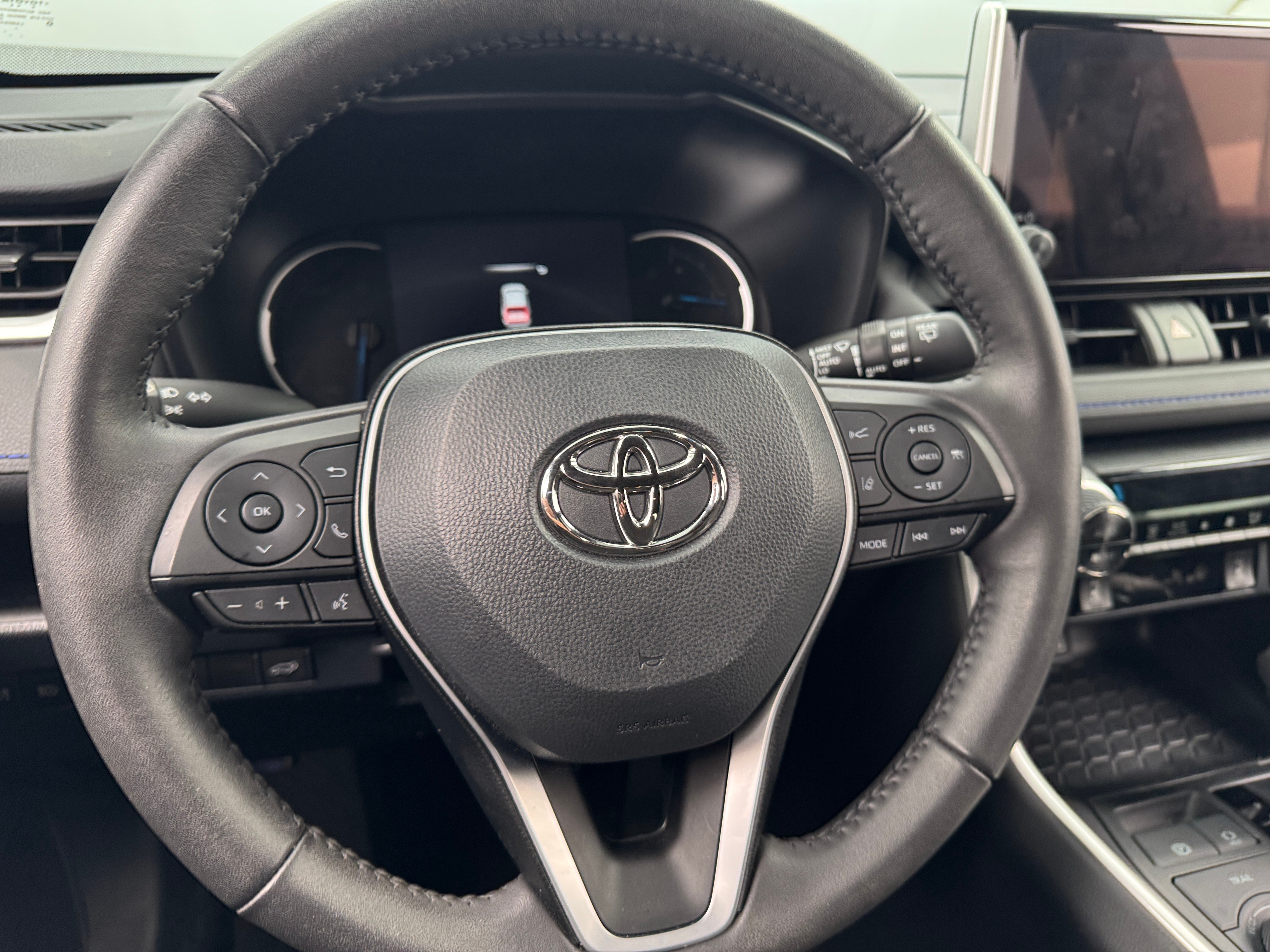 2023 Toyota RAV4 SE 5