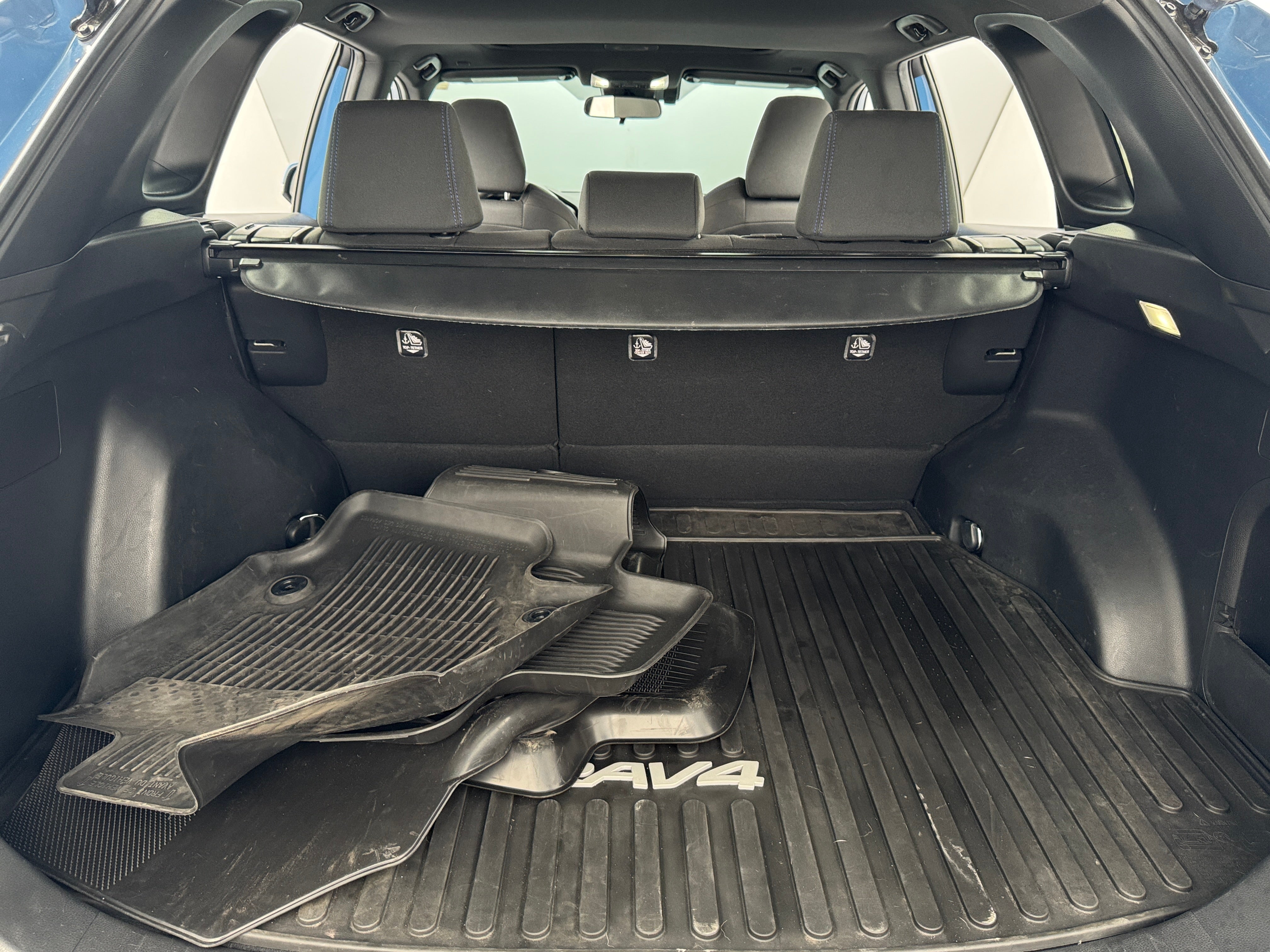 2023 Toyota RAV4 SE 7