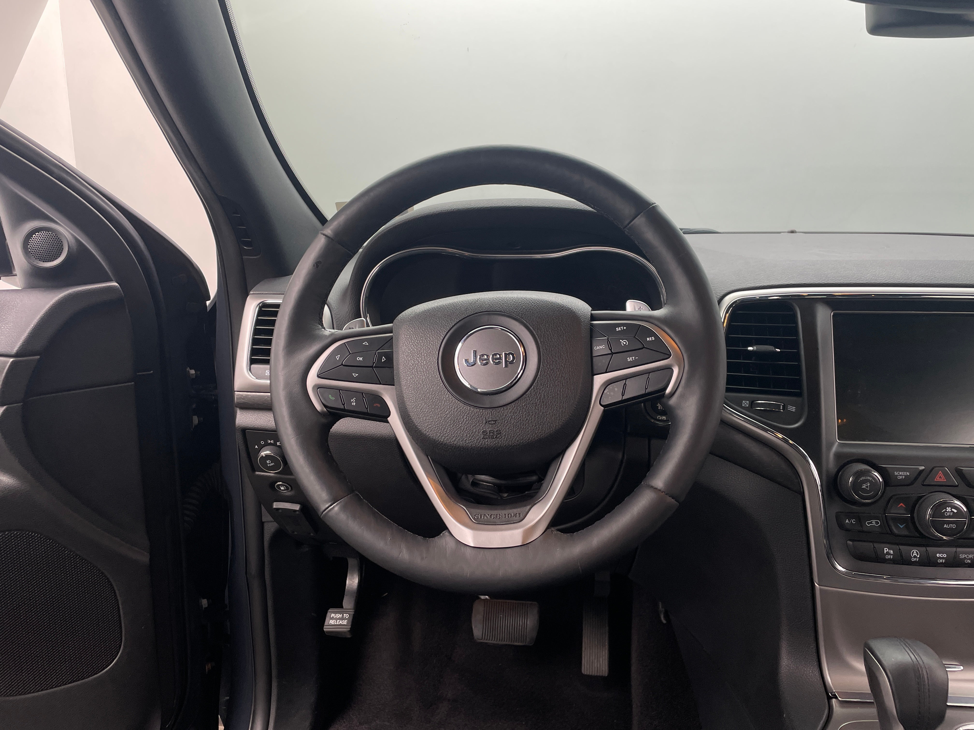 2017 Jeep Grand Cherokee Altitude 5