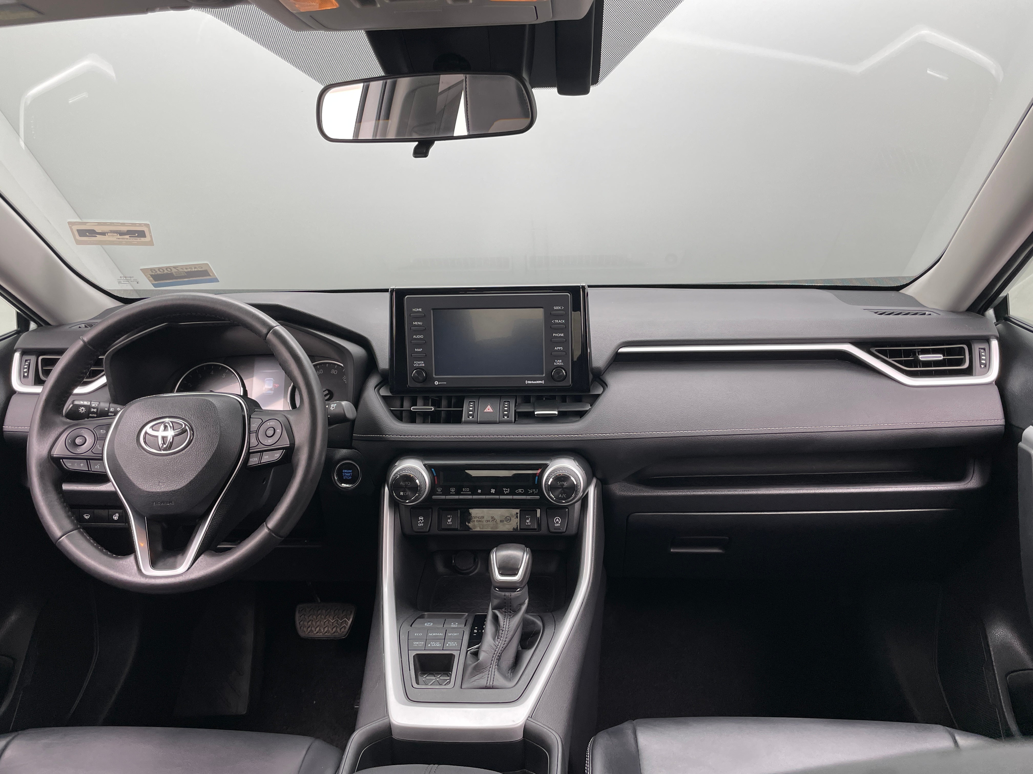2020 Toyota RAV4 XLE Premium 3