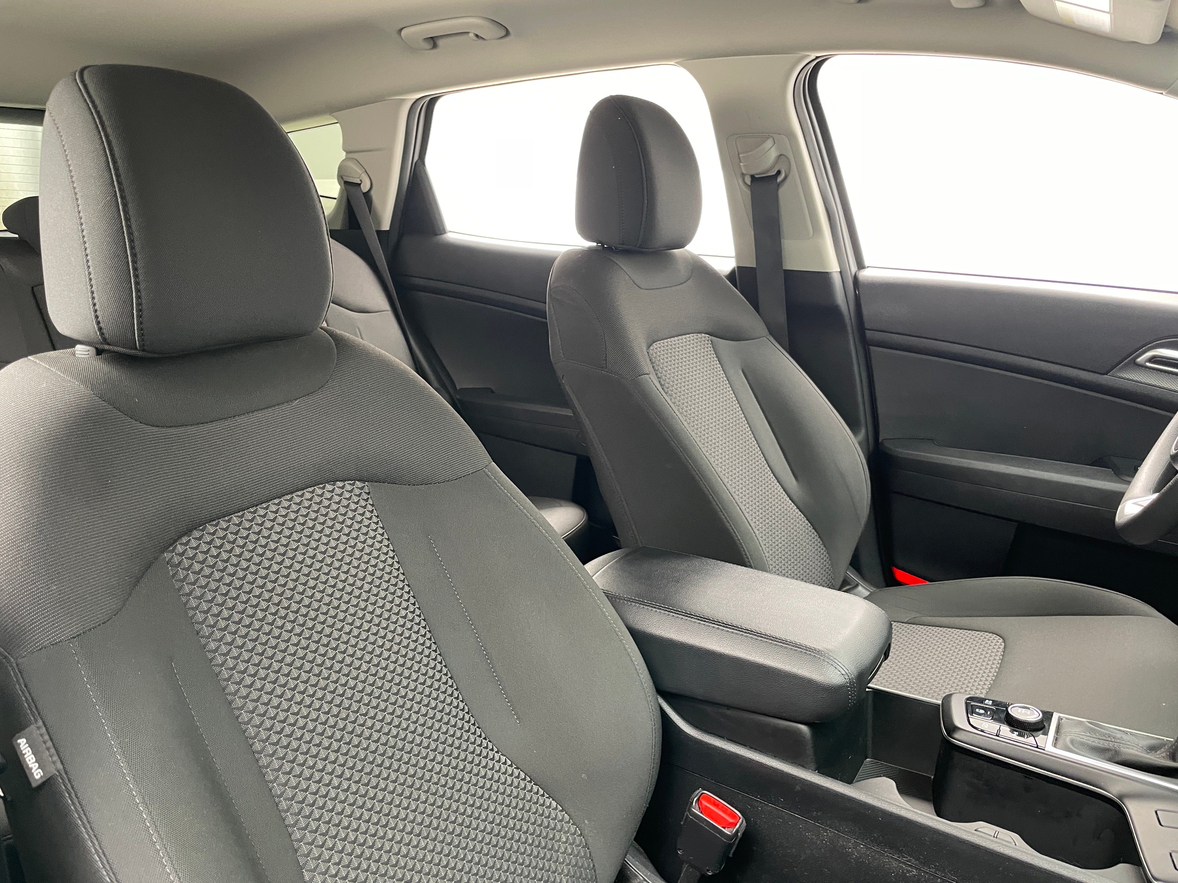 2024 Kia Sportage LX 2
