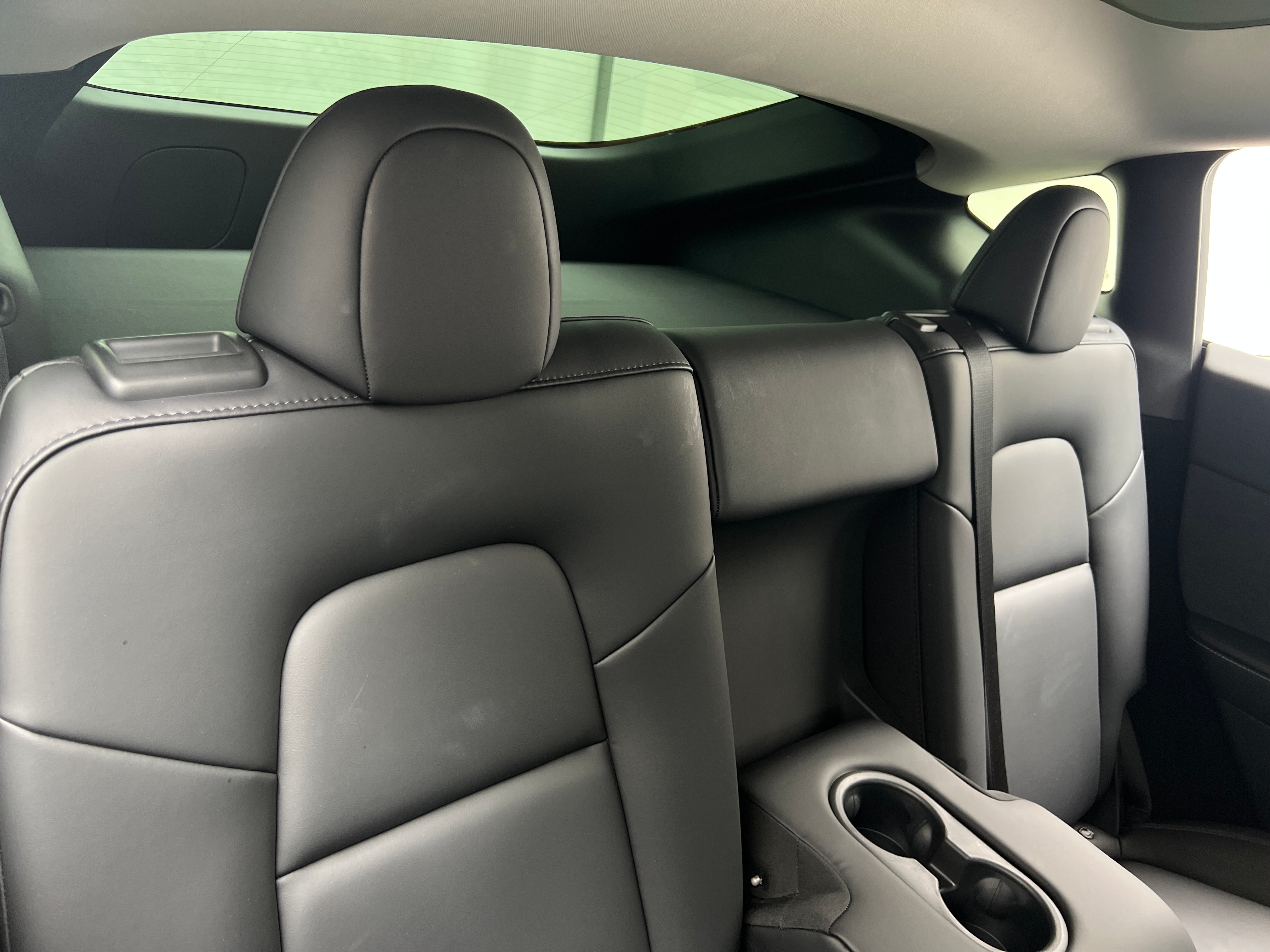 2022 Tesla Model Y Long Range 4