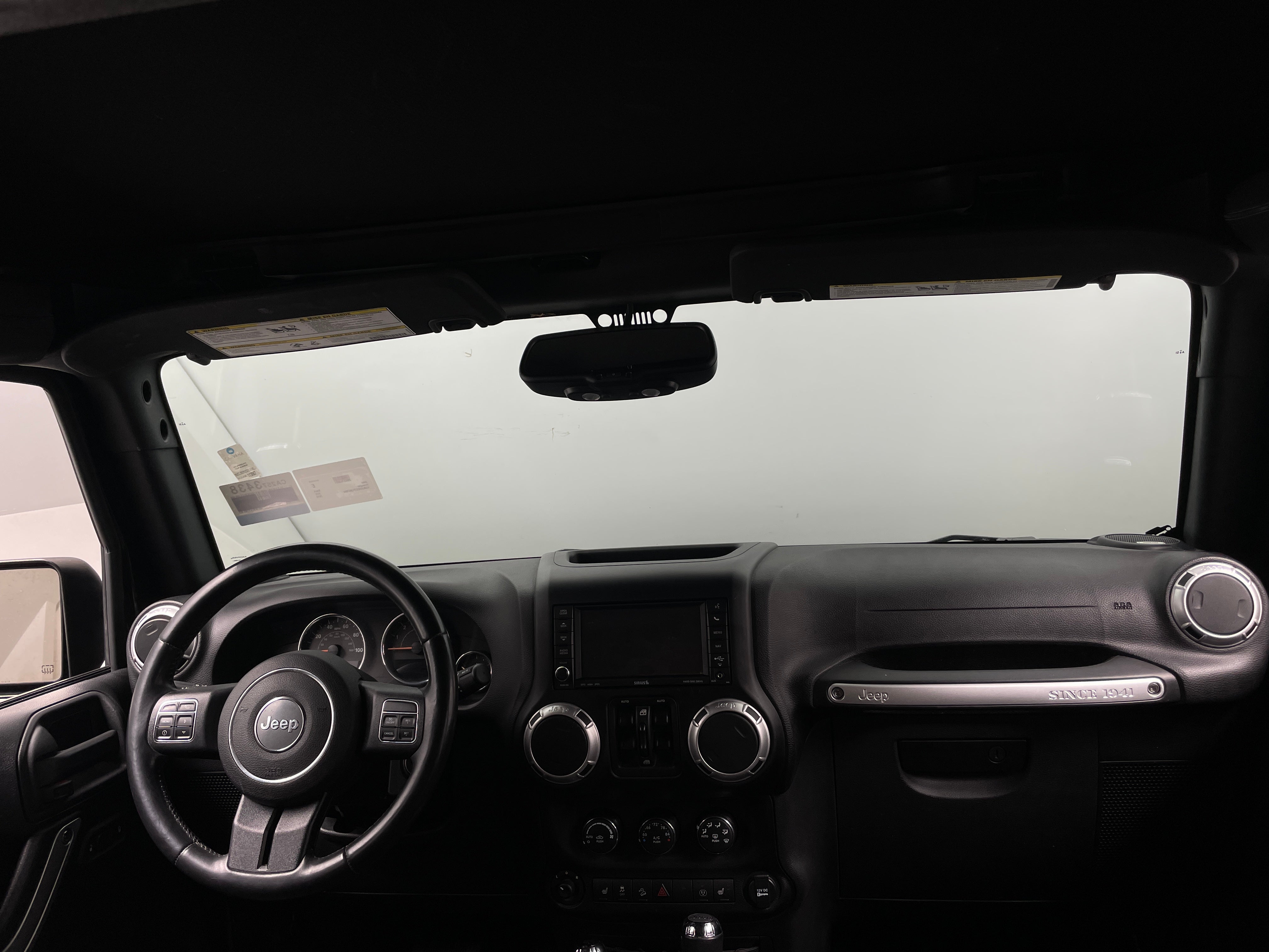 2015 Jeep Wrangler Unlimited Sahara 3