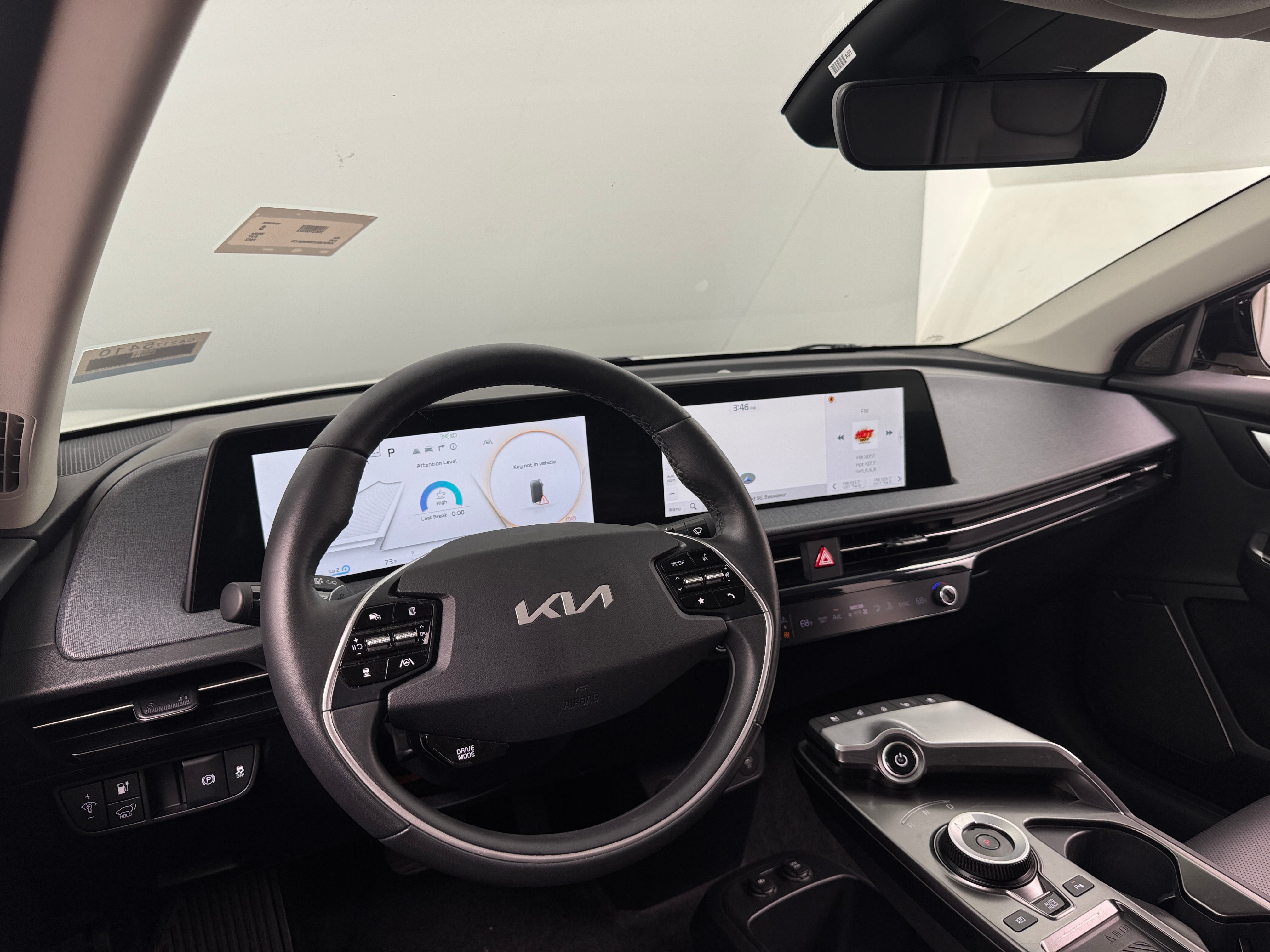 2022 Kia EV6 Wind 2
