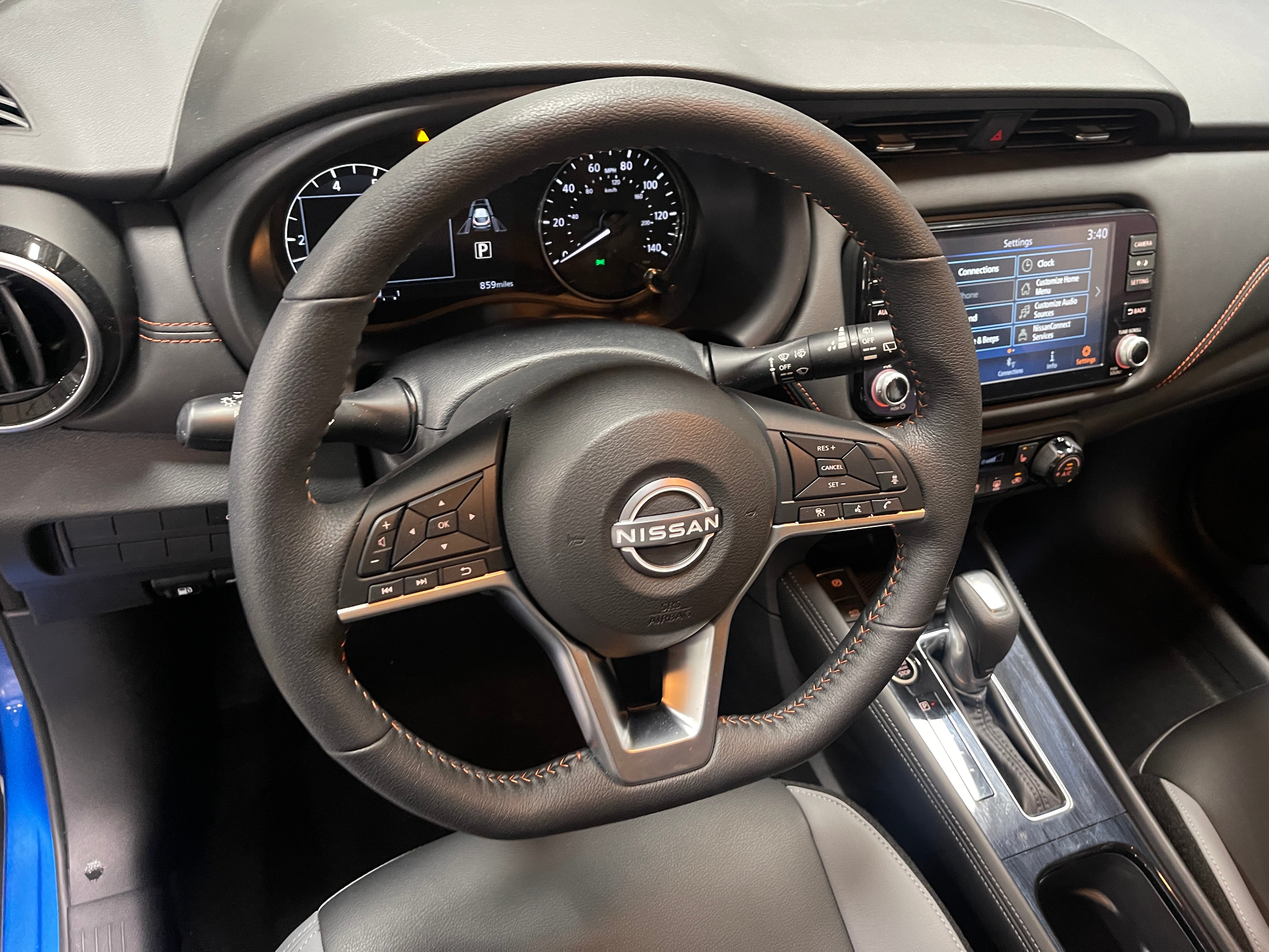 2024 Nissan Kicks SR 5